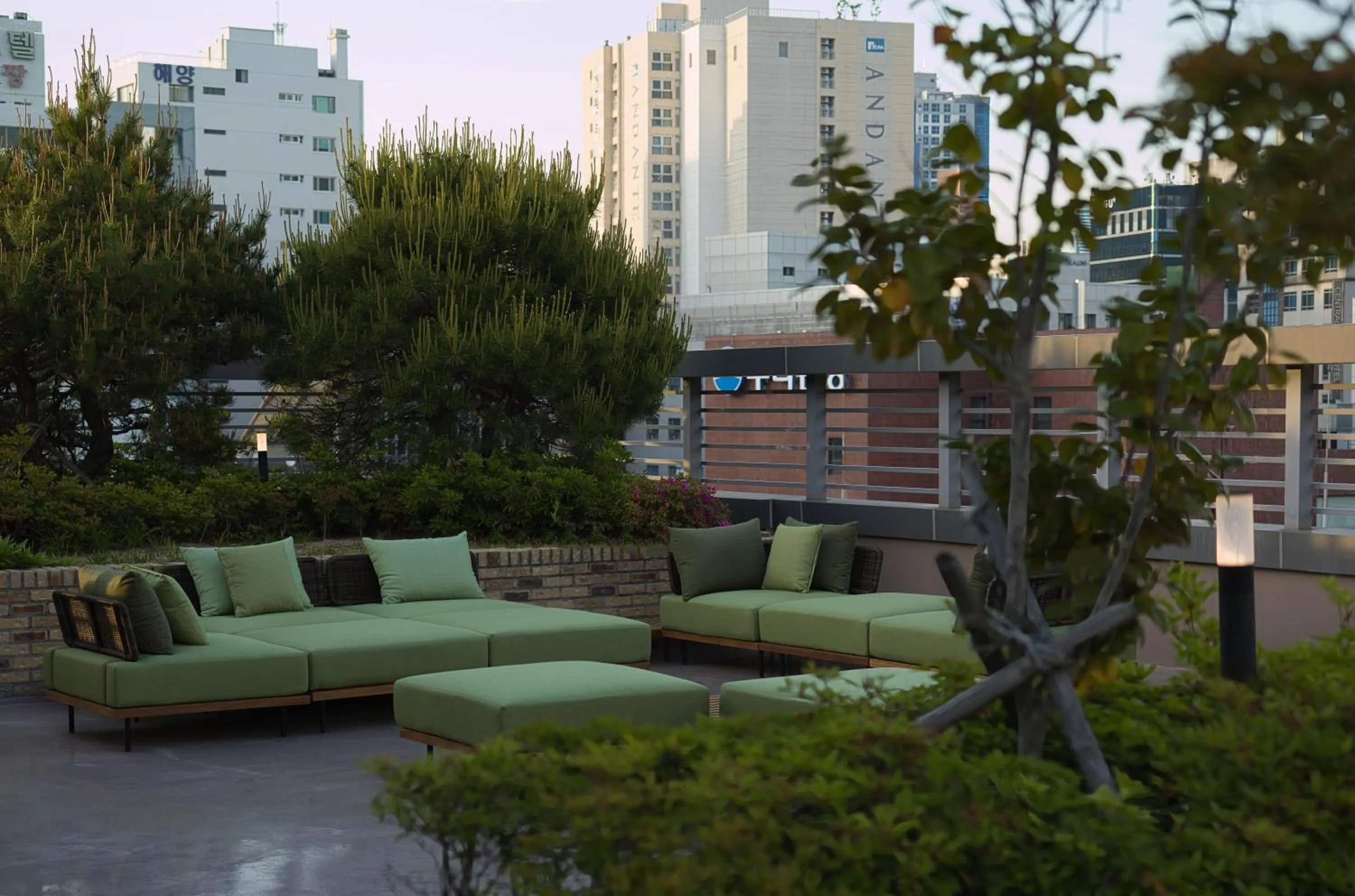 Garden view in Hotel Ground27