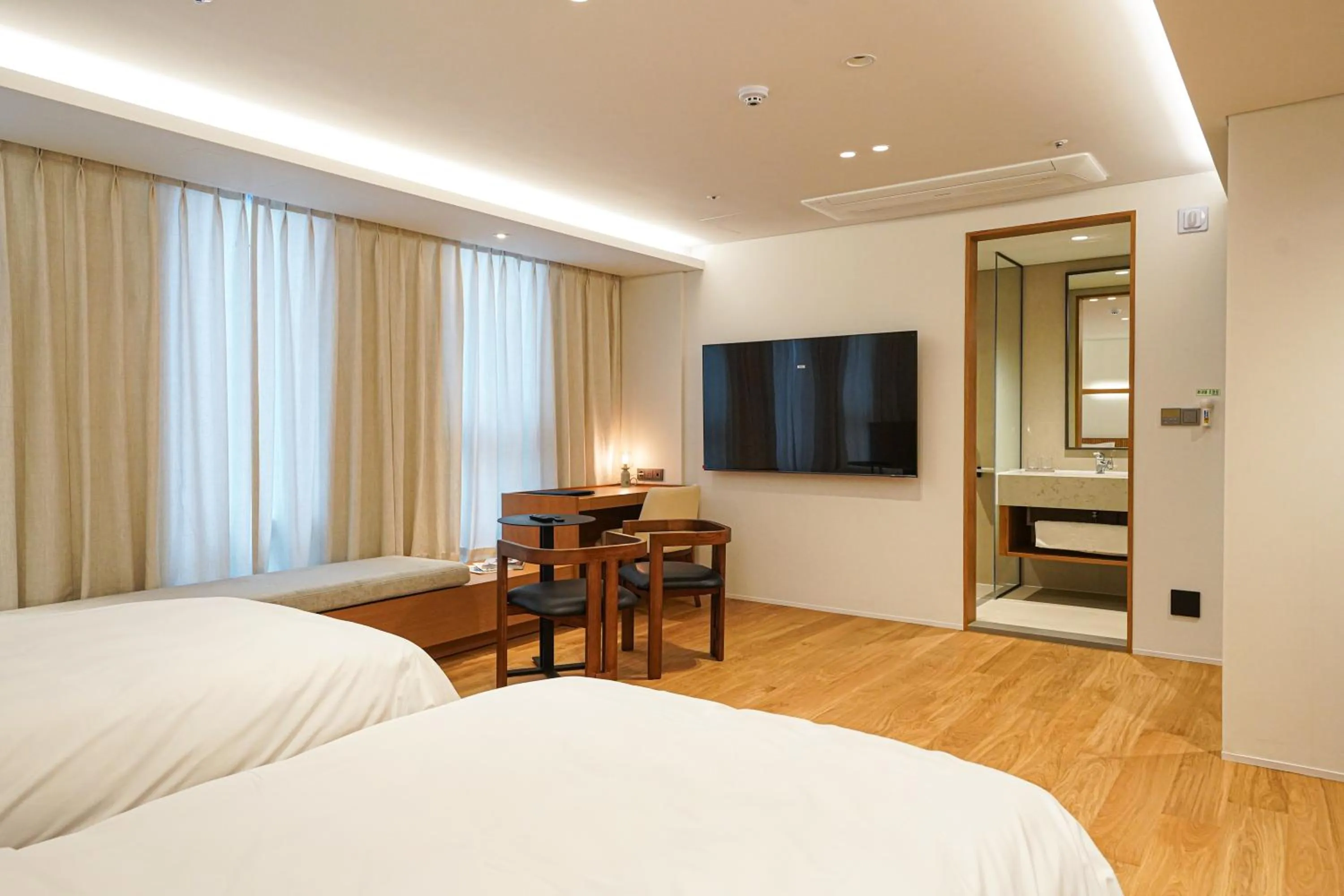 hair dresser, Bed in Hotel Ground27