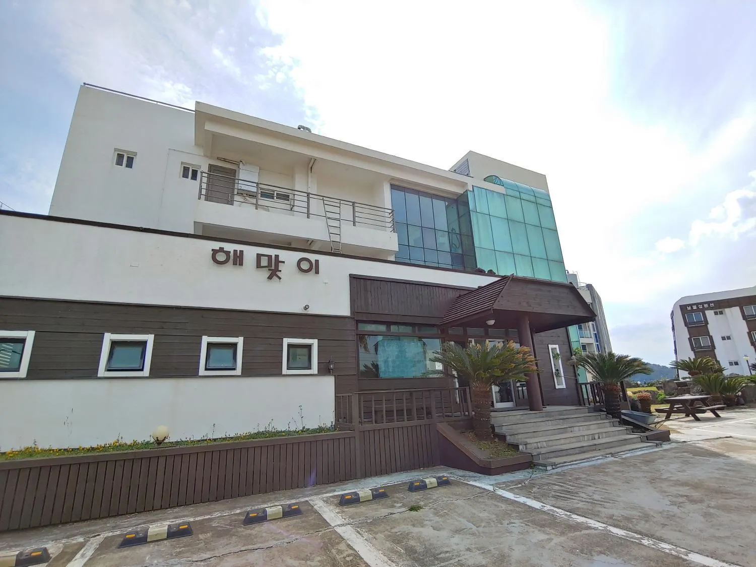 Seongsan Sunrise Pension