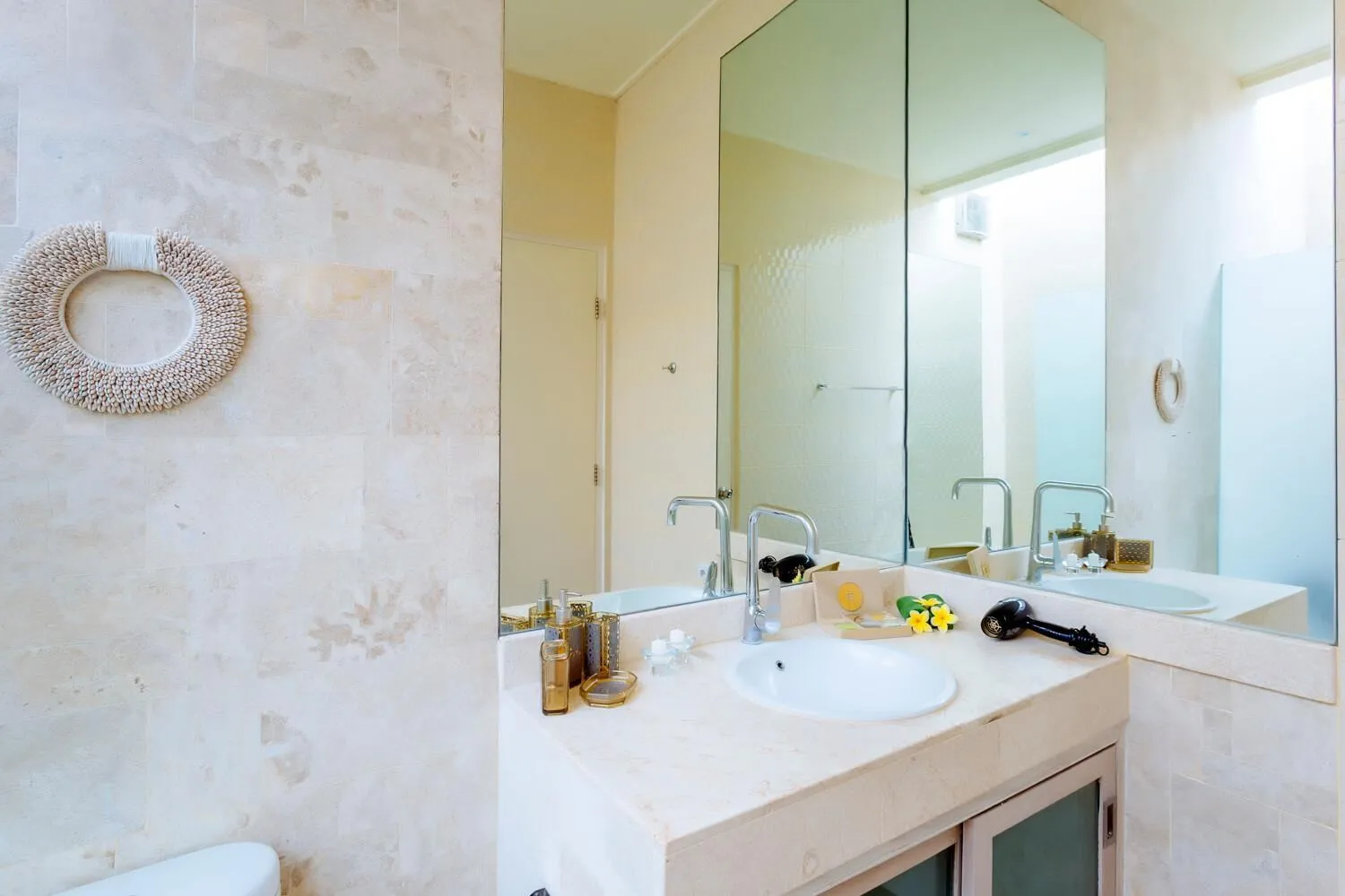 Bathroom in Villa Casabola - Seminyak