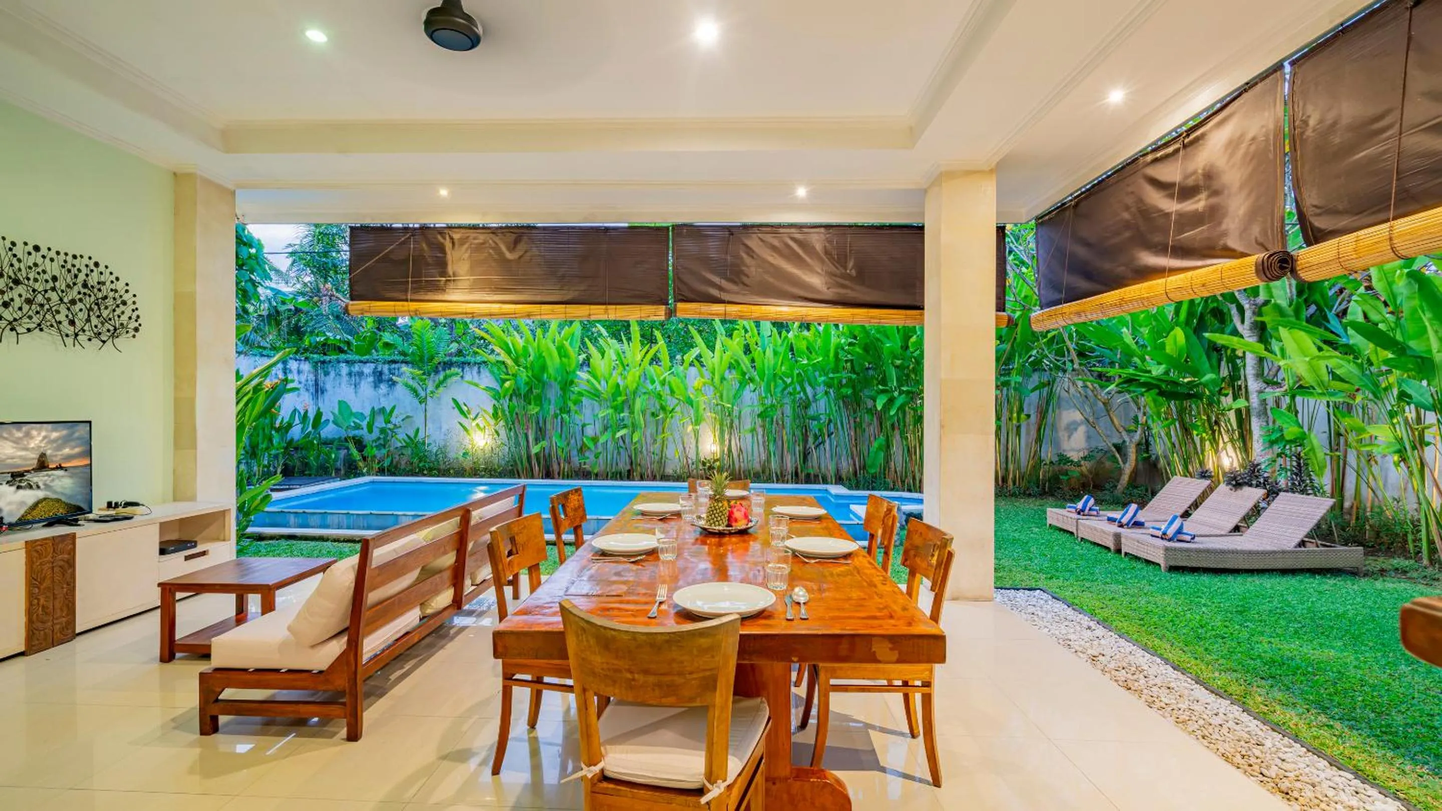 Dining area in Villa Harmony - Seminyak