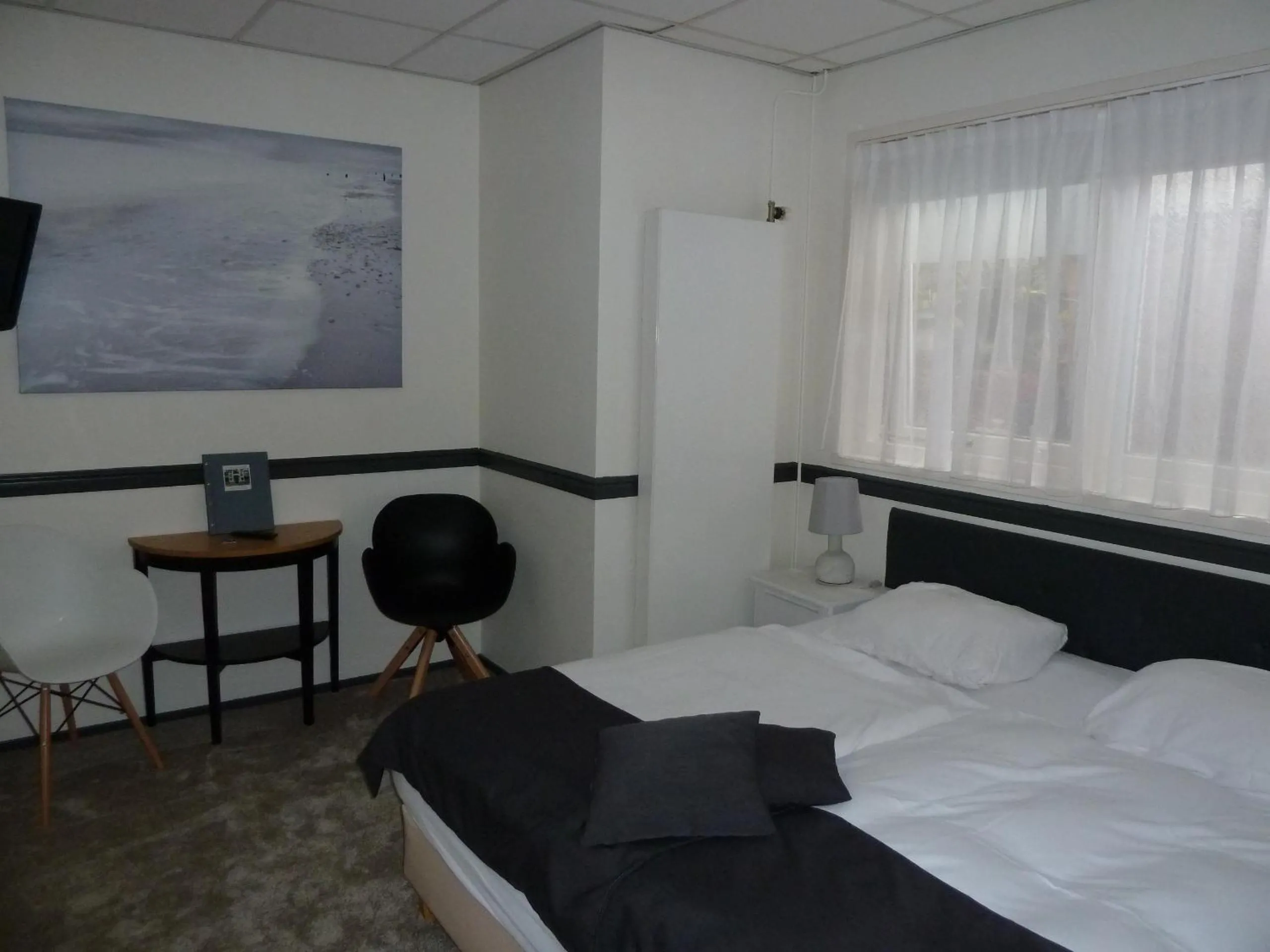 Photo of the whole room, Bed in Hotel Centraal