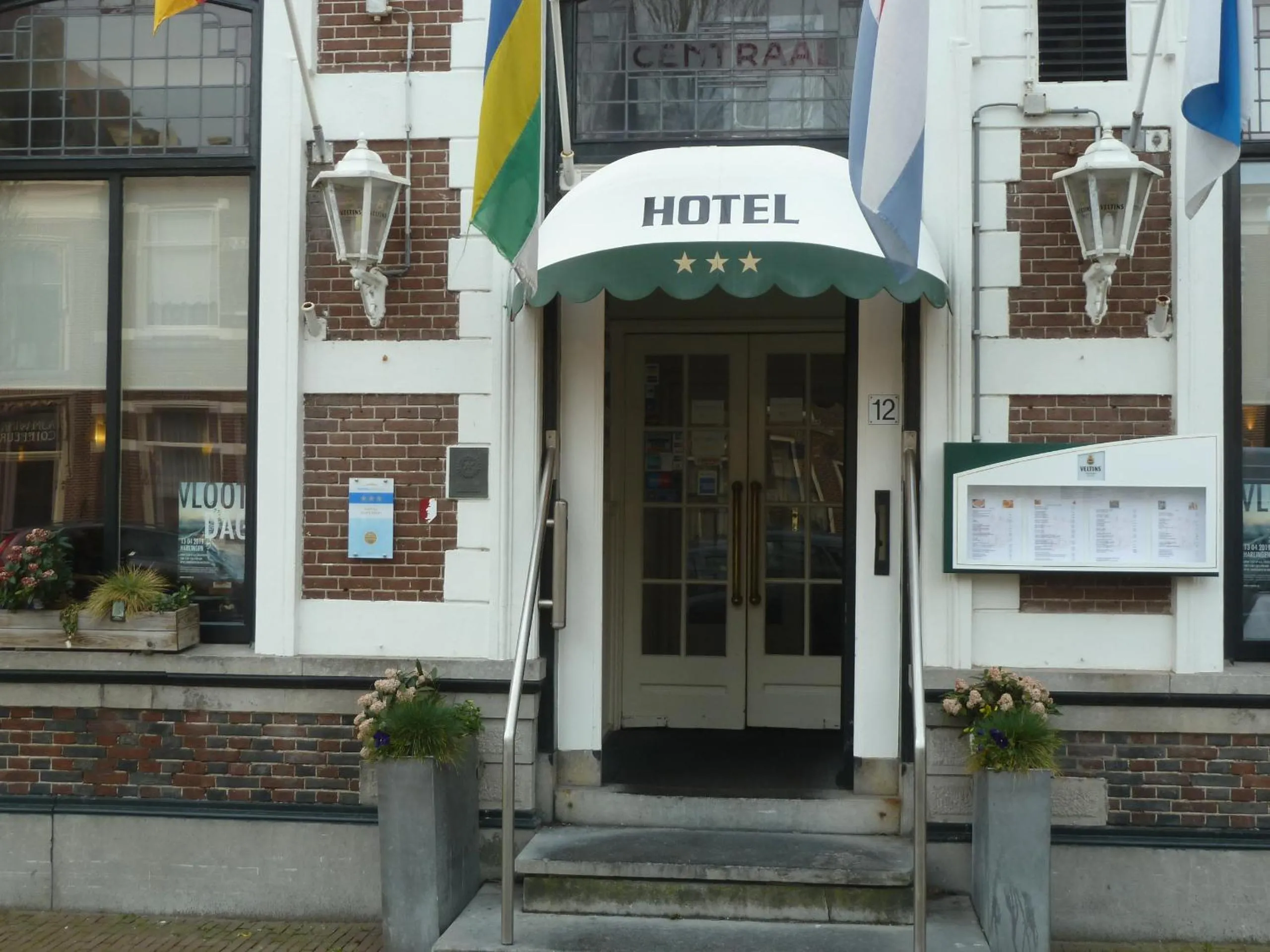 Facade/entrance in Hotel Centraal
