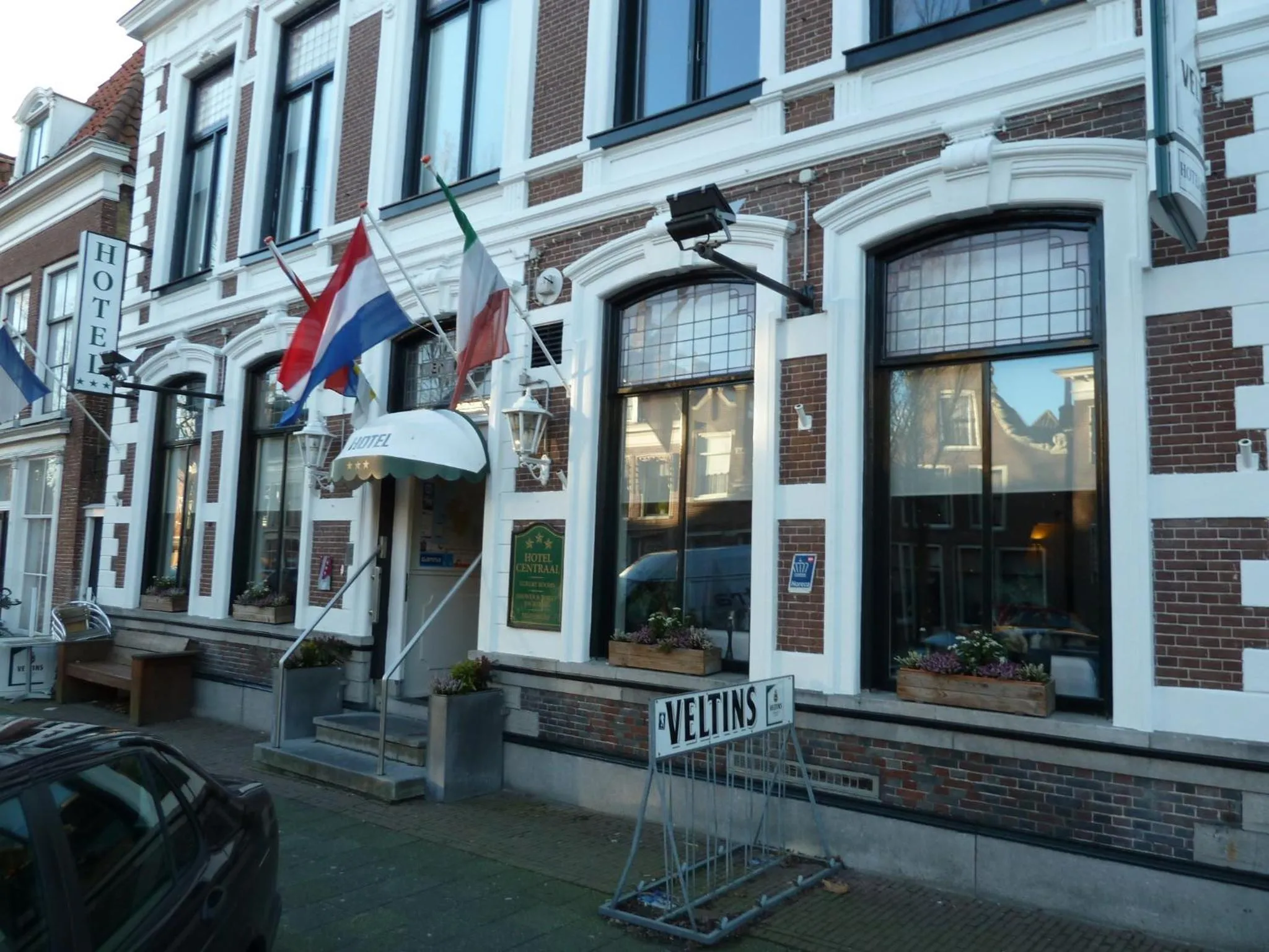 Facade/entrance in Hotel Centraal