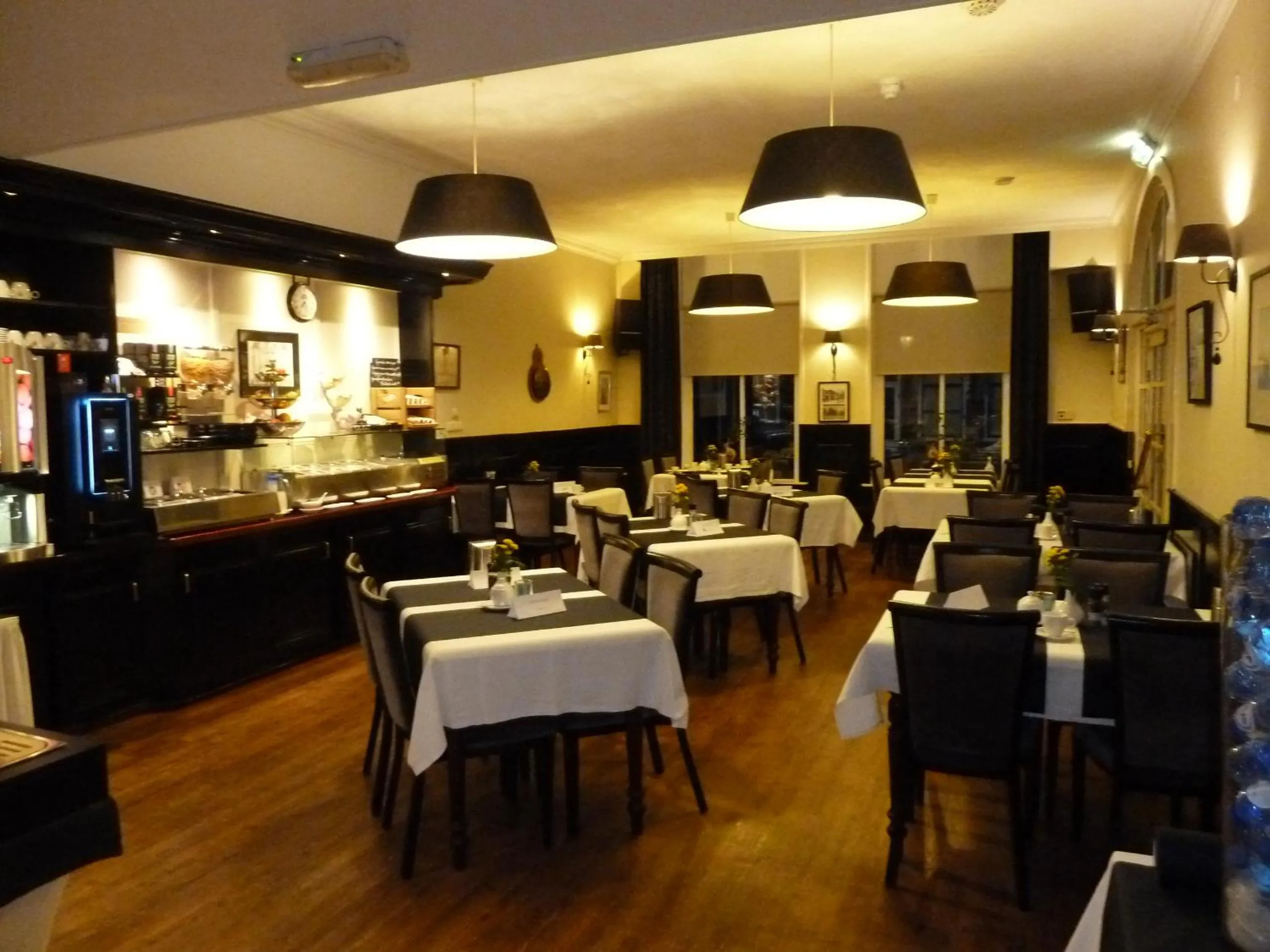 Buffet breakfast in Hotel Centraal