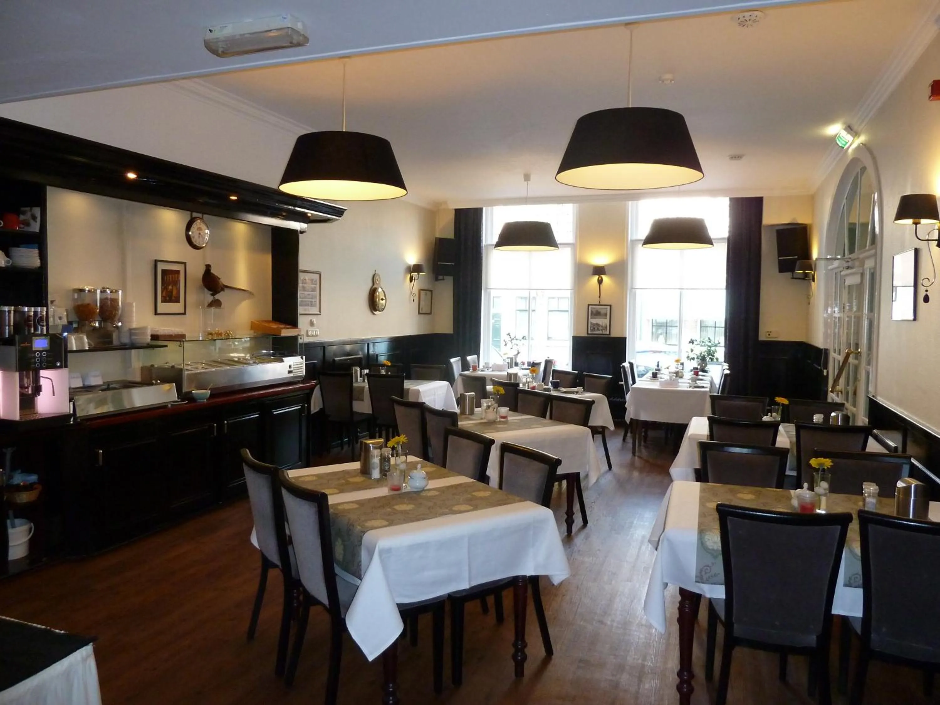 Restaurant/places to eat in Hotel Centraal
