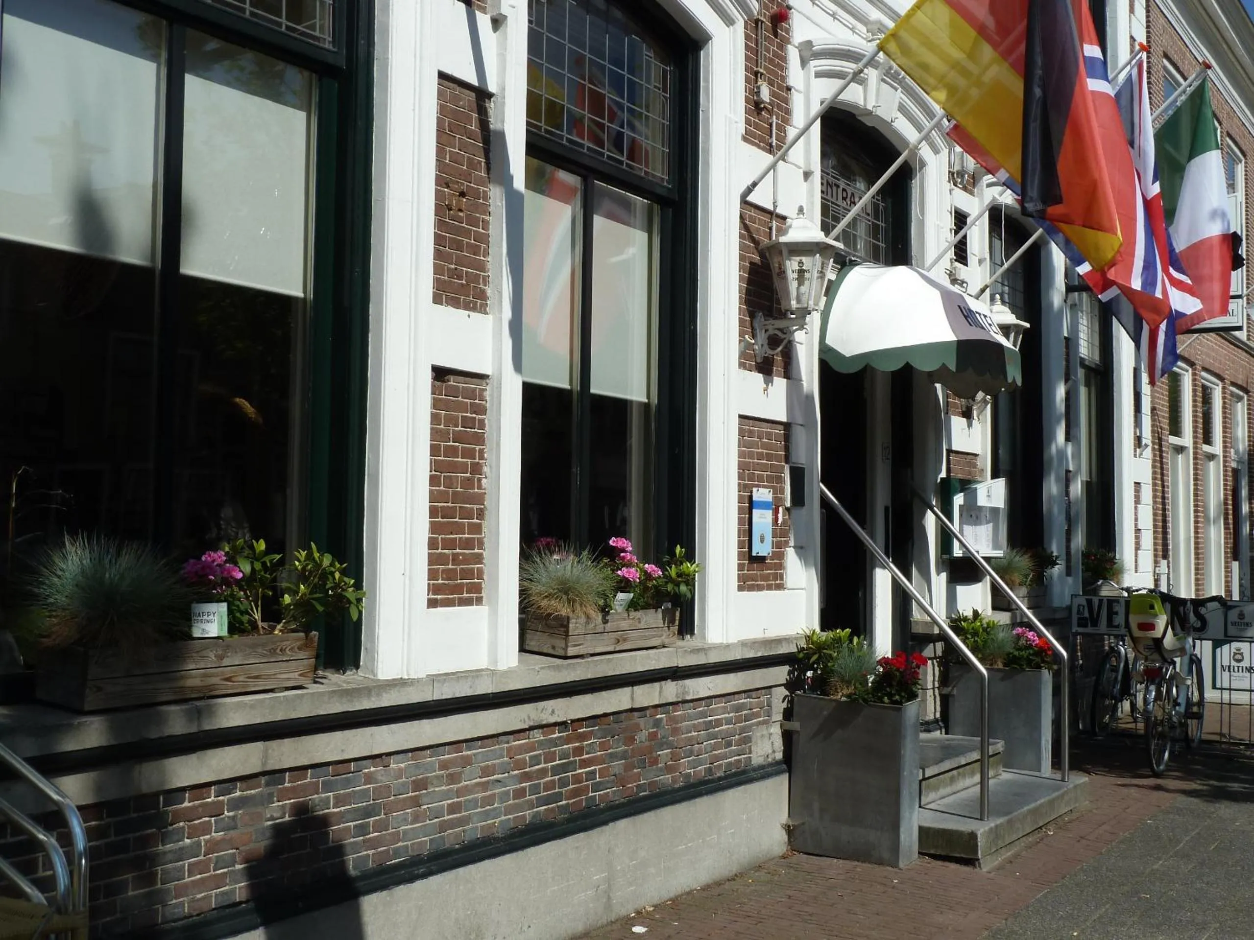 Facade/entrance in Hotel Centraal
