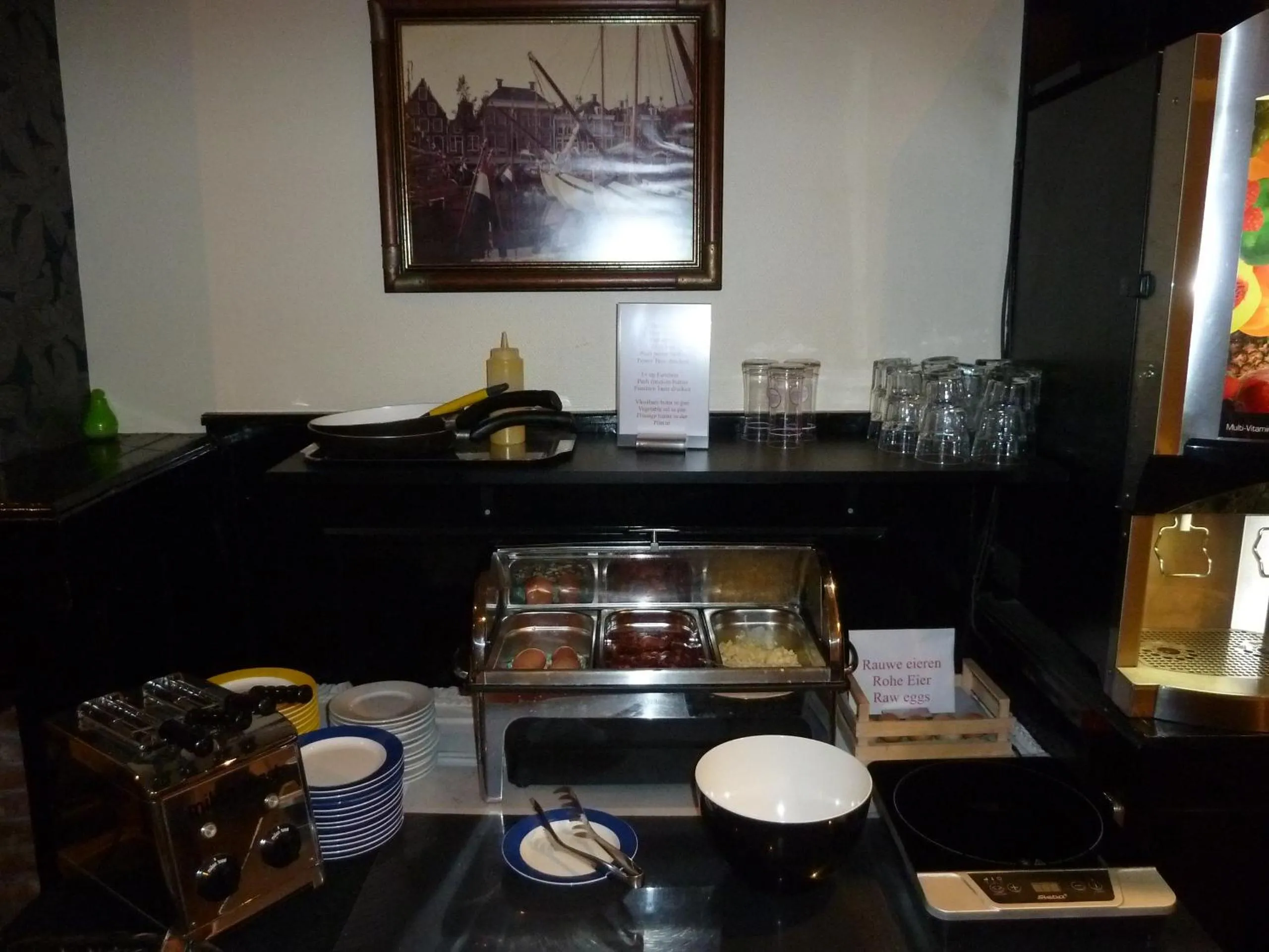 Buffet breakfast in Hotel Centraal