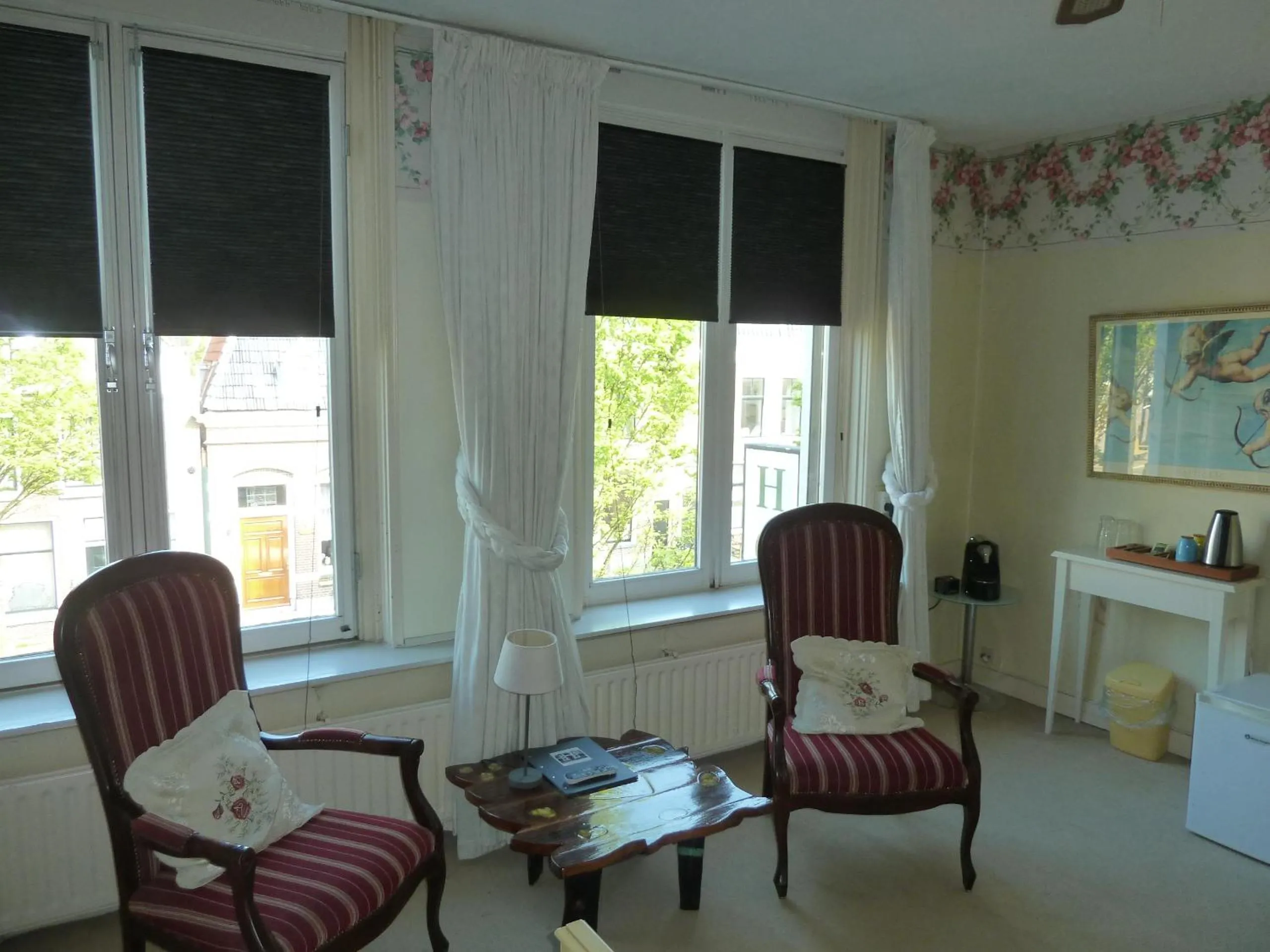Seating area in Hotel Centraal
