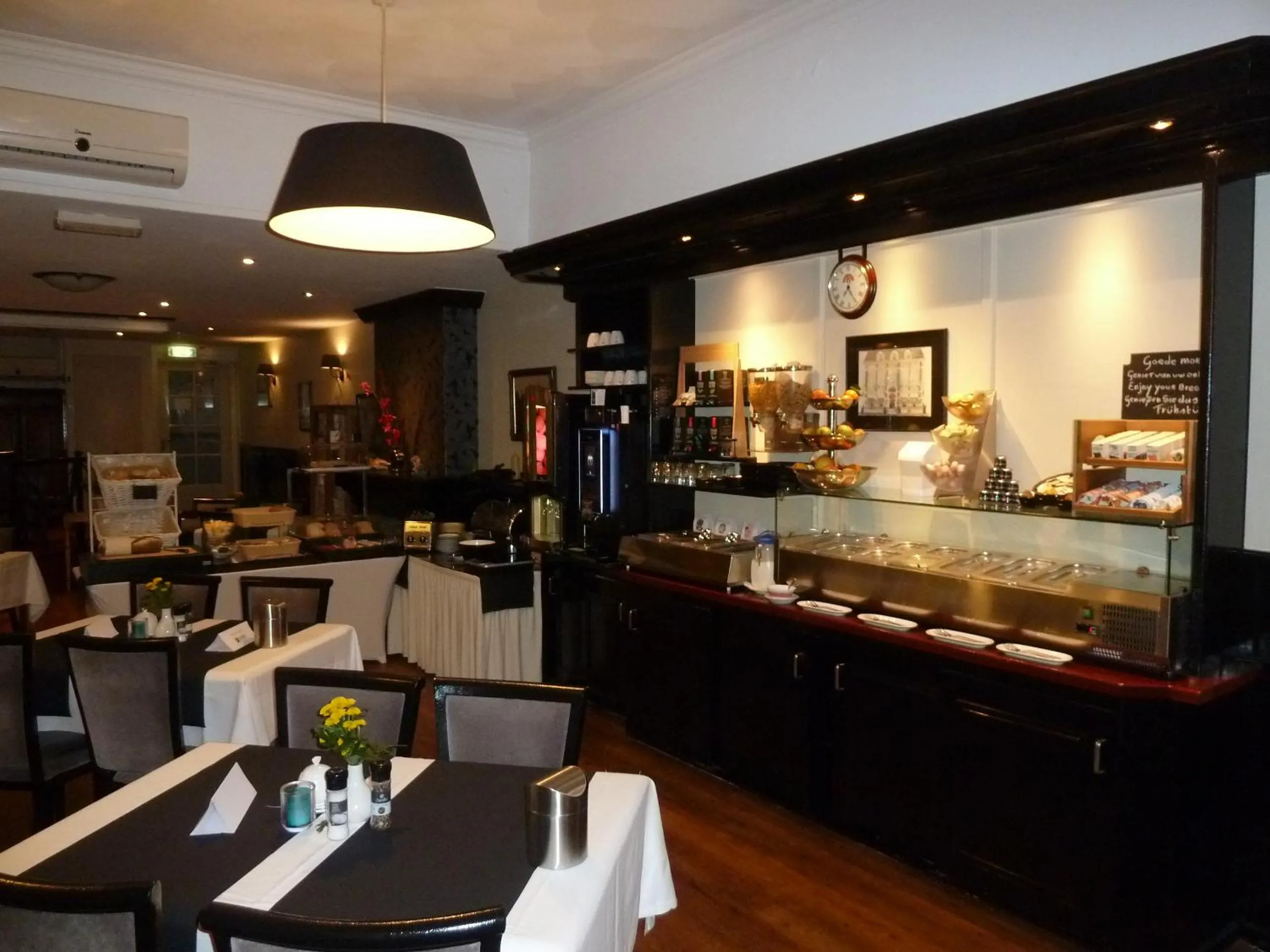 Food and drinks in Hotel Centraal