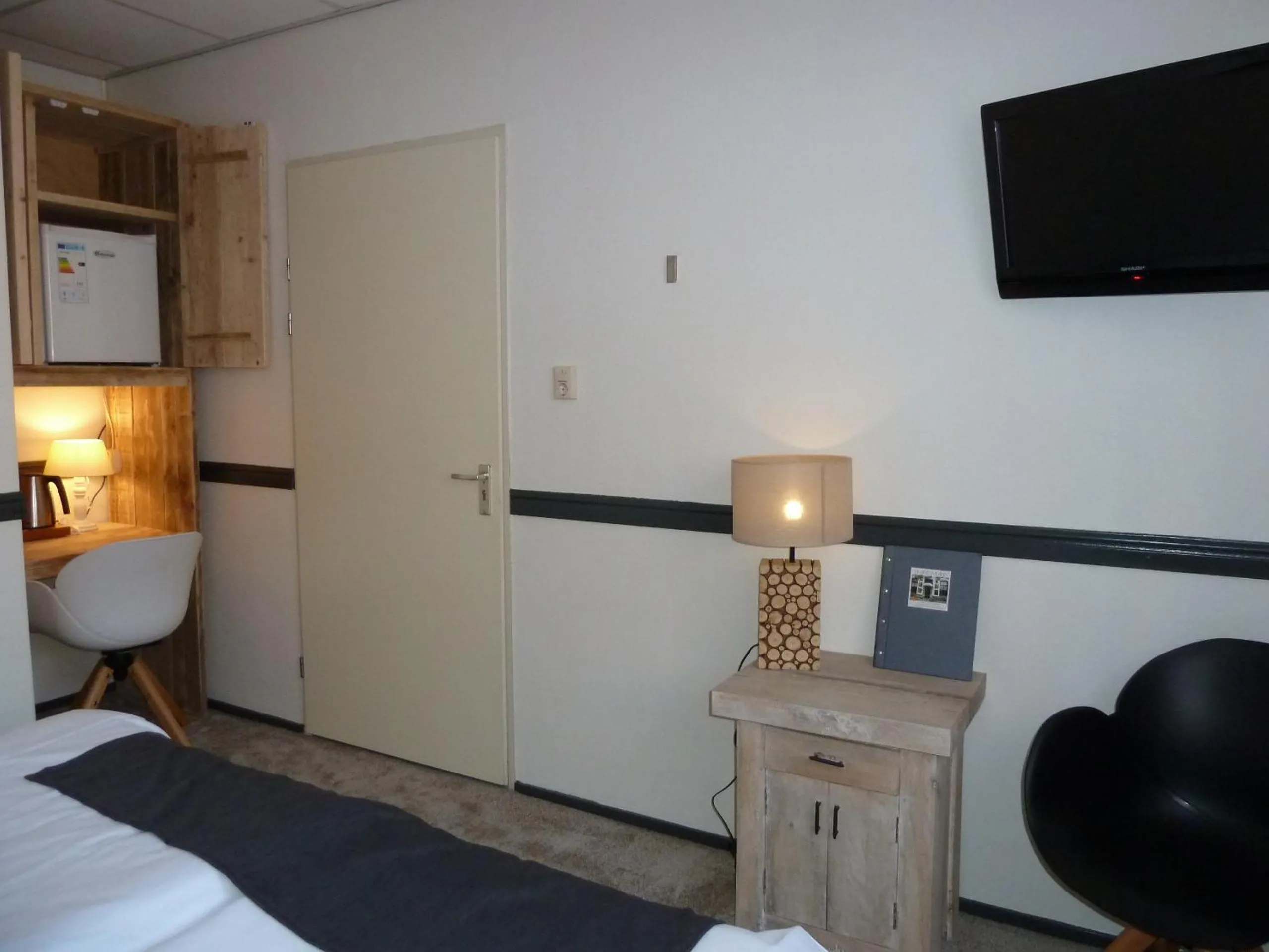 Photo of the whole room, Bed in Hotel Centraal