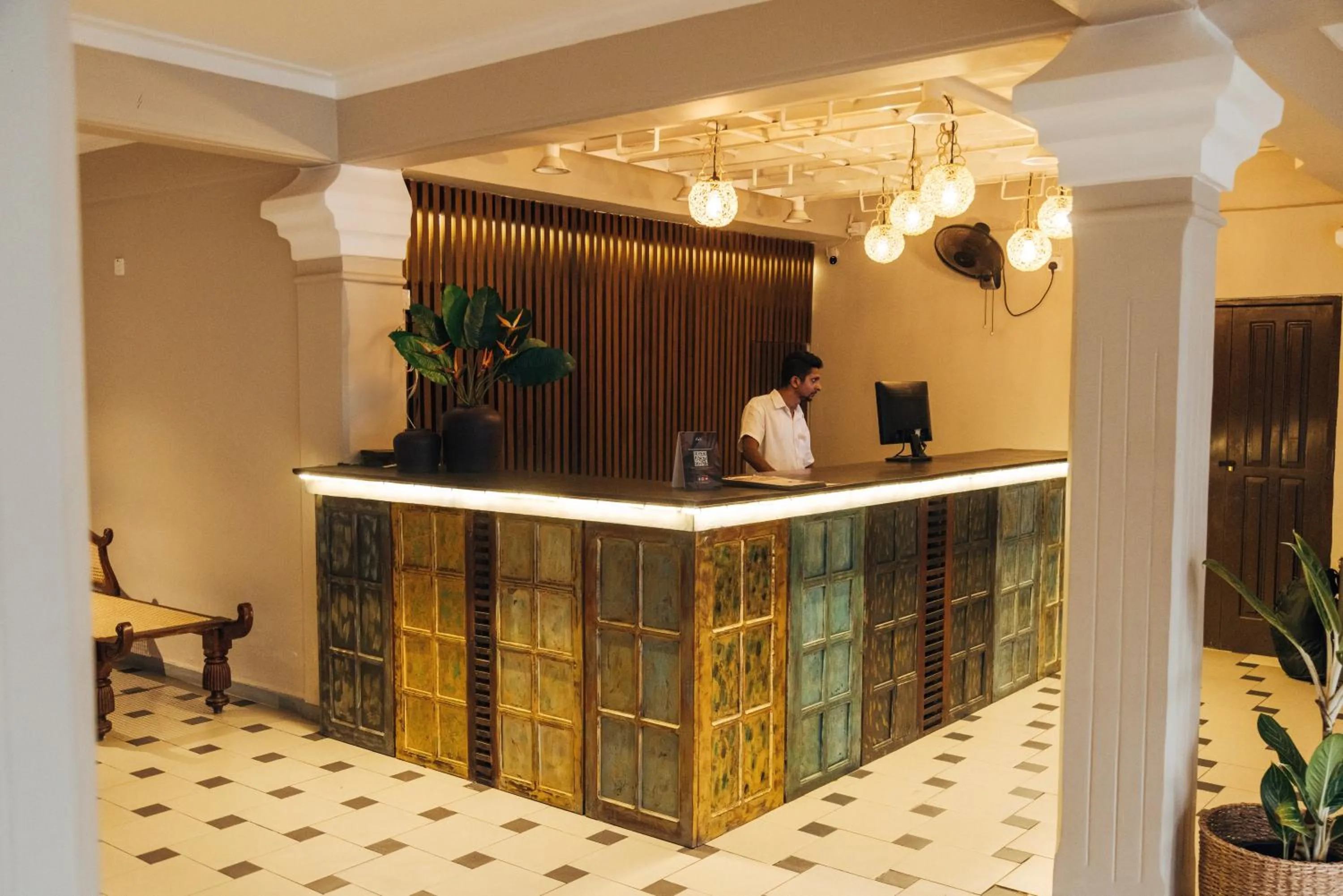 Staff in Neevana Hotel Hikkaduwa