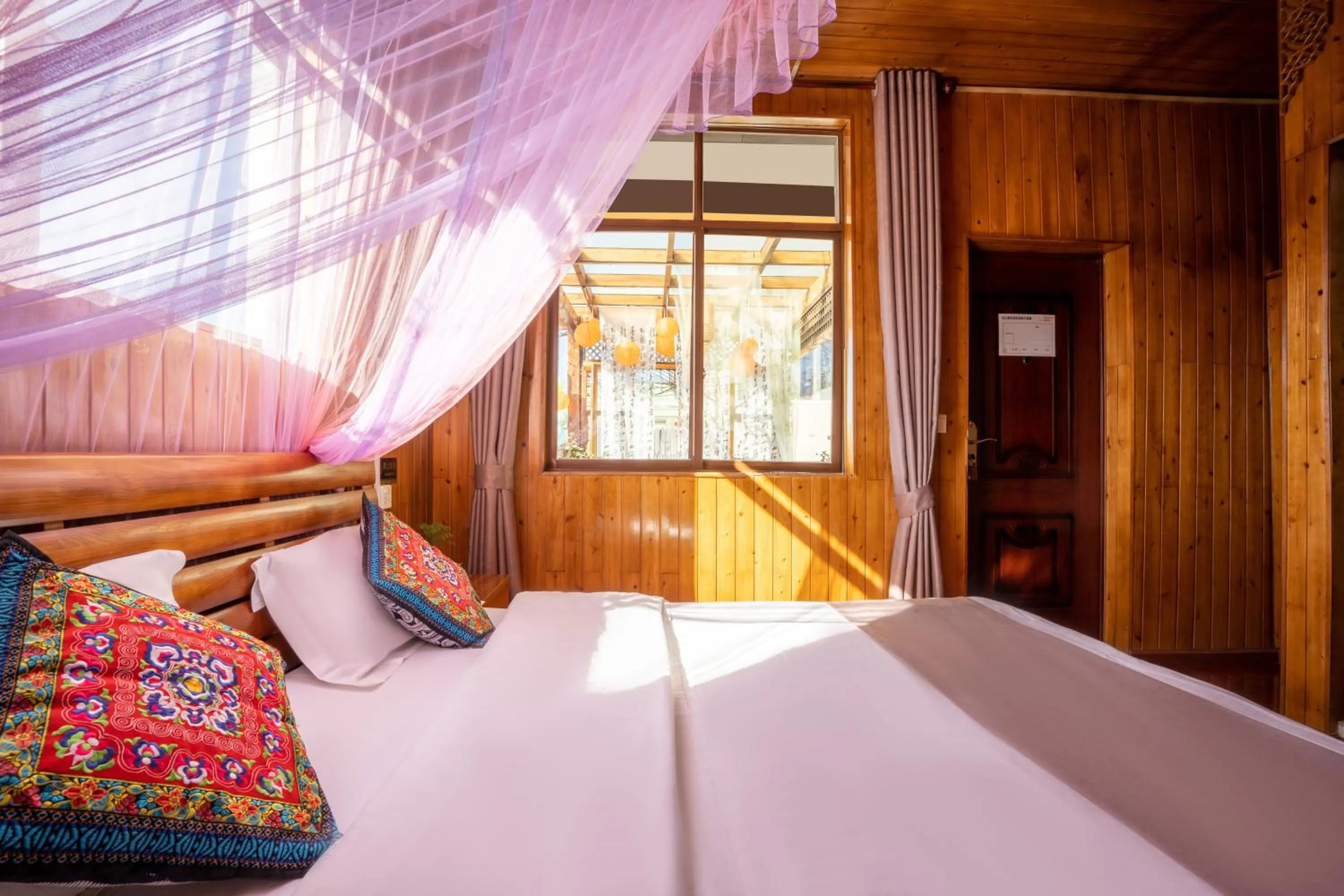 Lijiang Ancient City View Inn