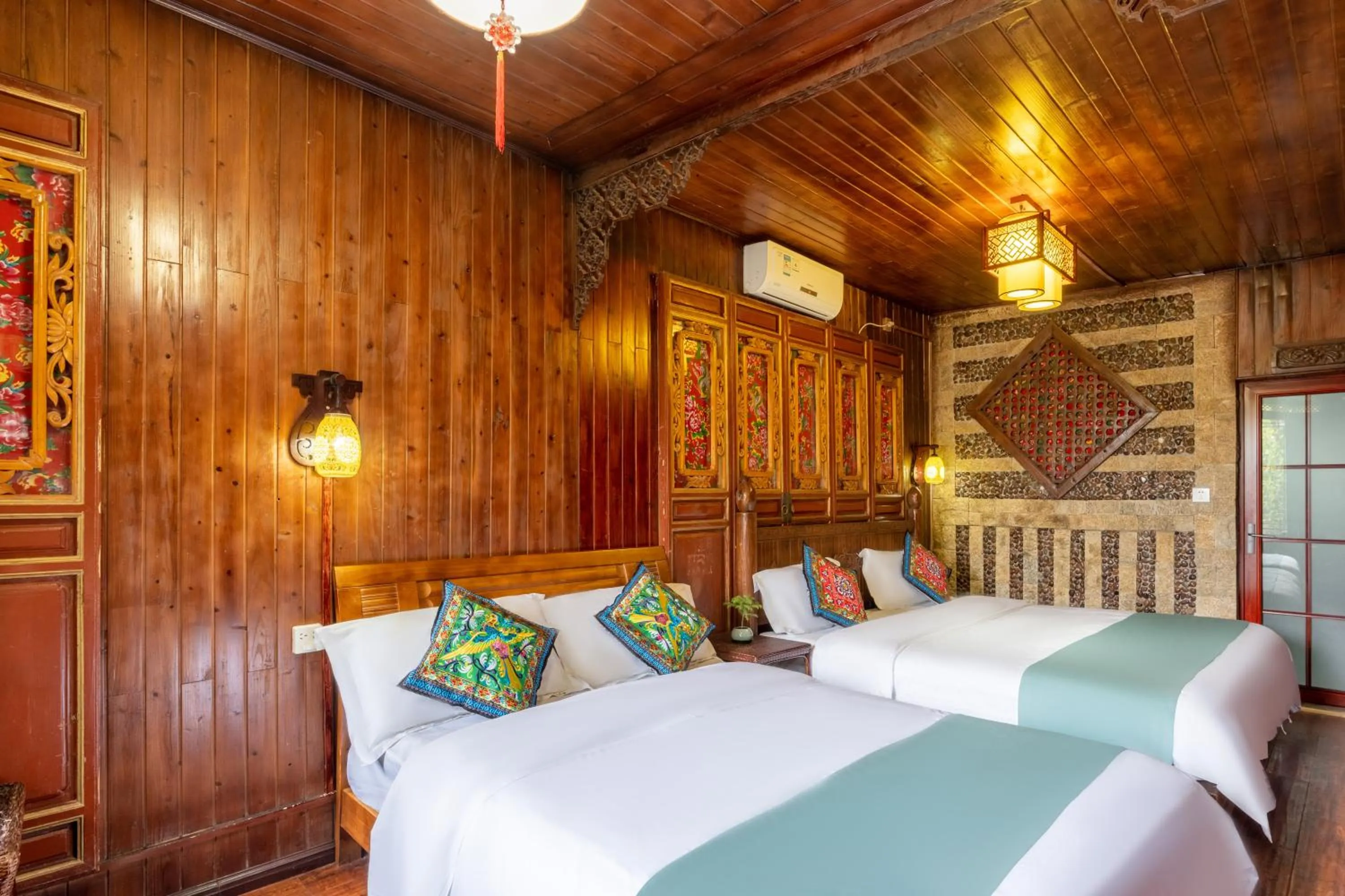 Lijiang Ancient City View Inn