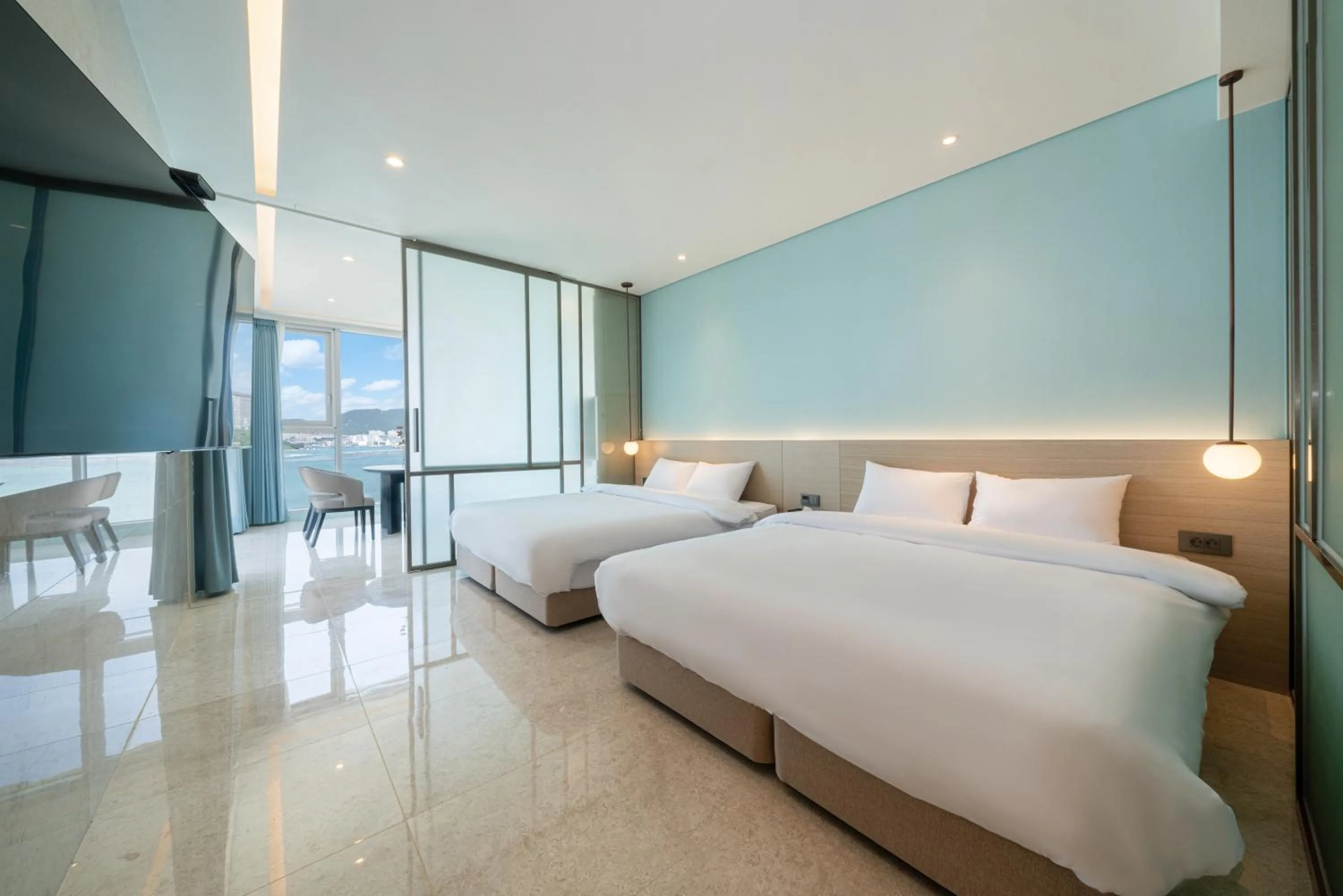 Bed in Yeosu Calacatta Hotel & Resort