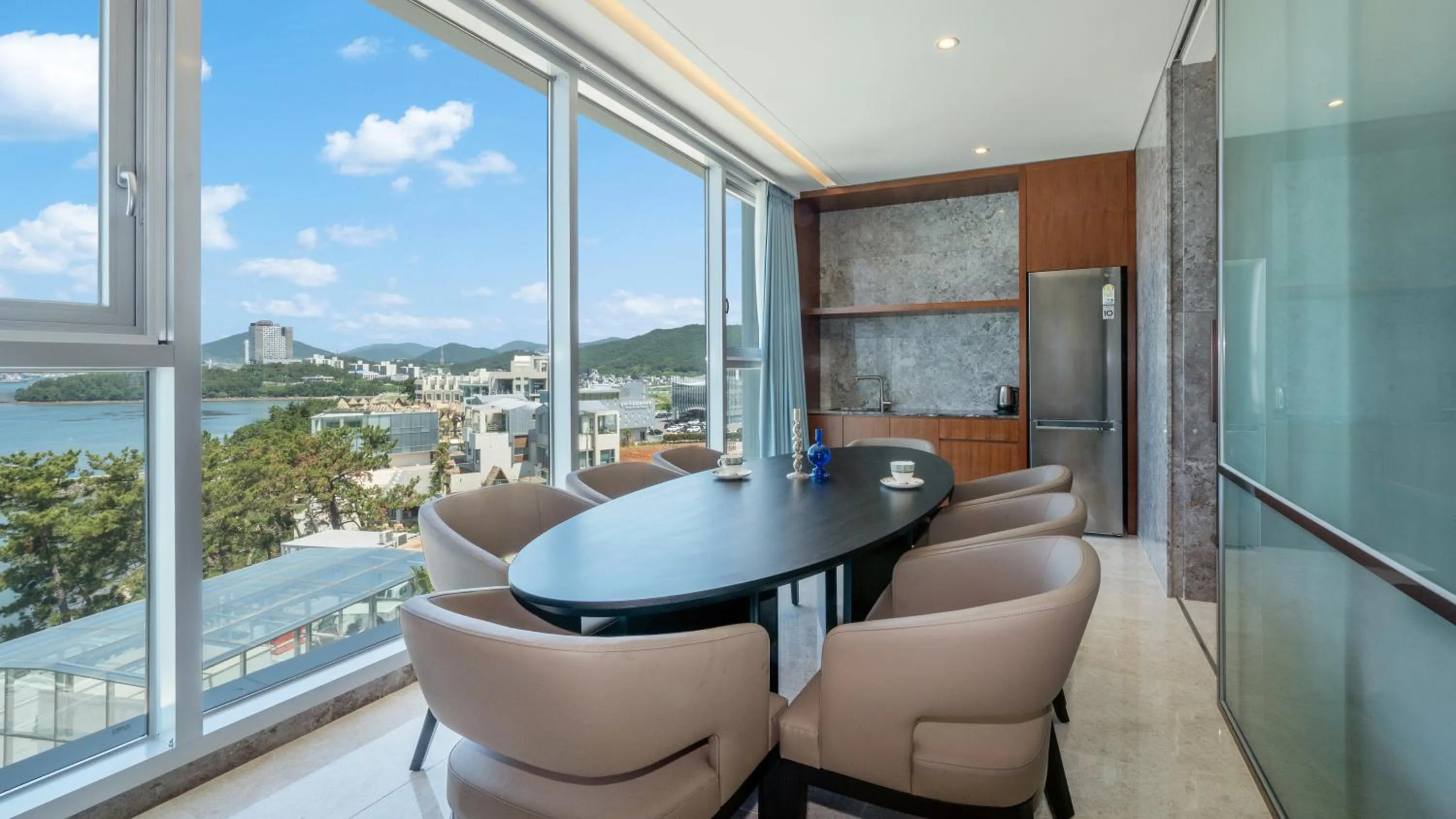 Living room in Yeosu Calacatta Hotel & Resort