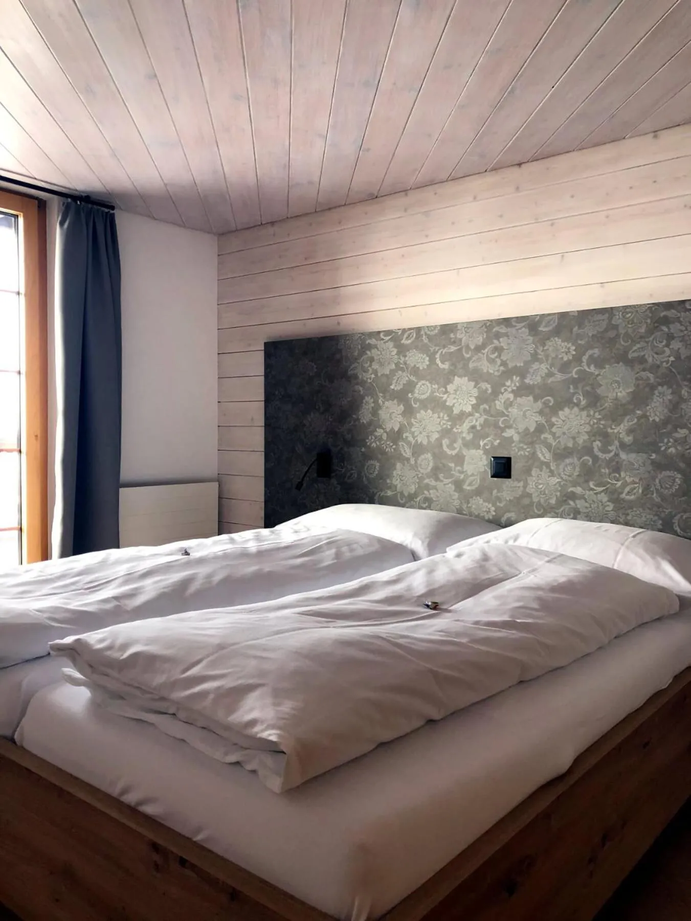 Bed in Hotel Aletsch