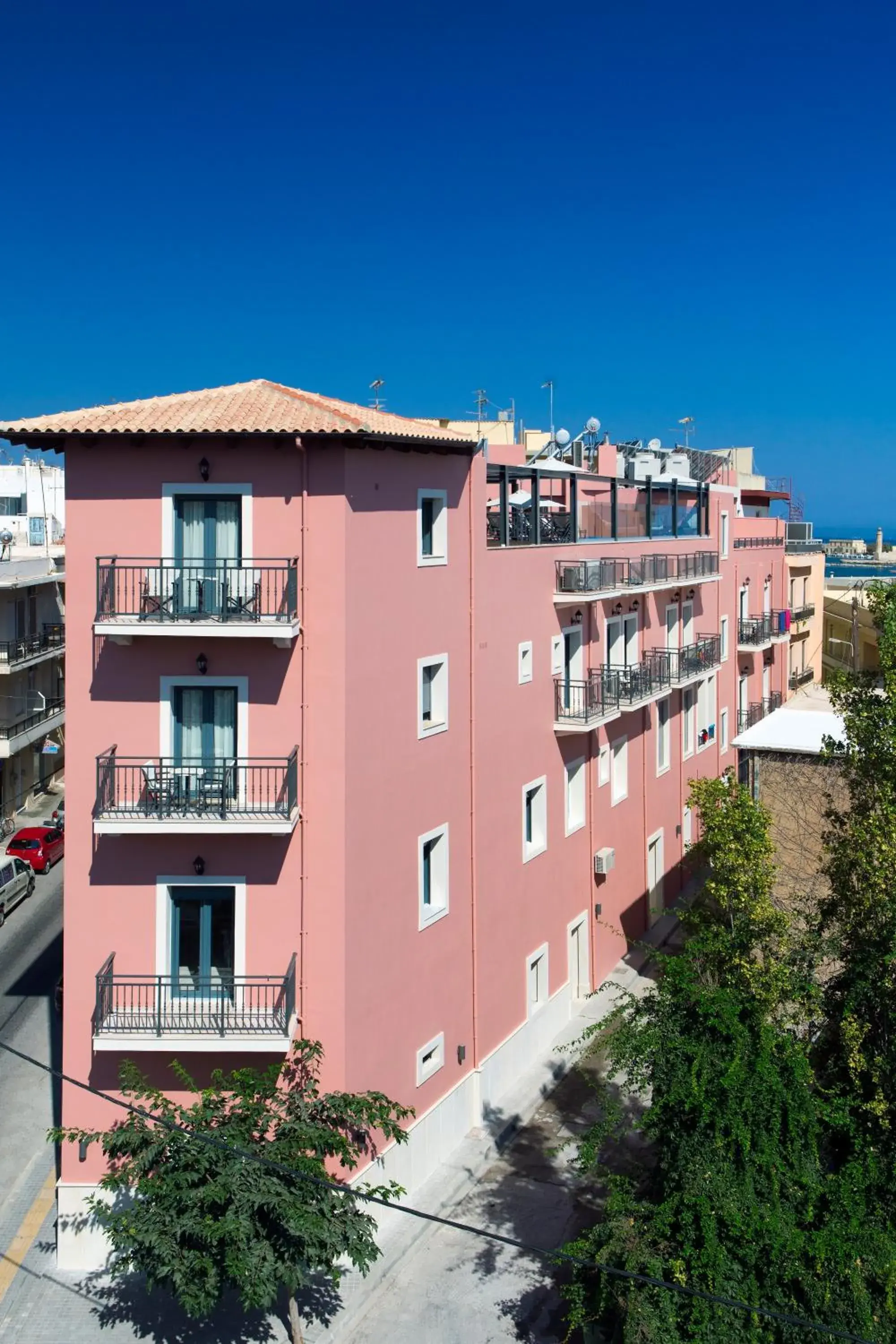 Facade/entrance in Ionia Suites Facade/entrance in Ionia Suites