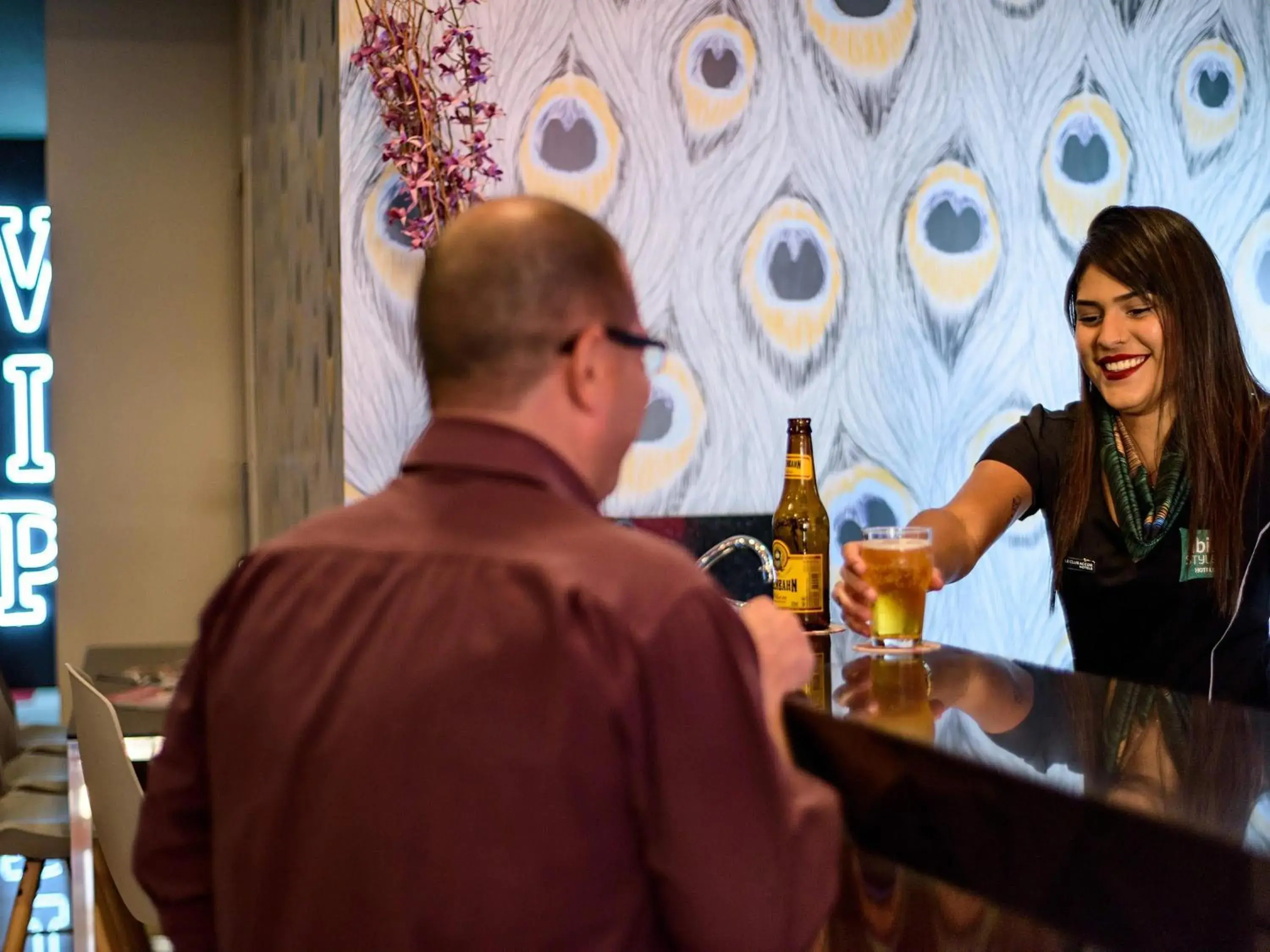 Lounge or bar in ibis Styles Ribeirao Preto Braz Olaia Lounge or bar in ibis Styles Ribeirao Preto Braz Olaia