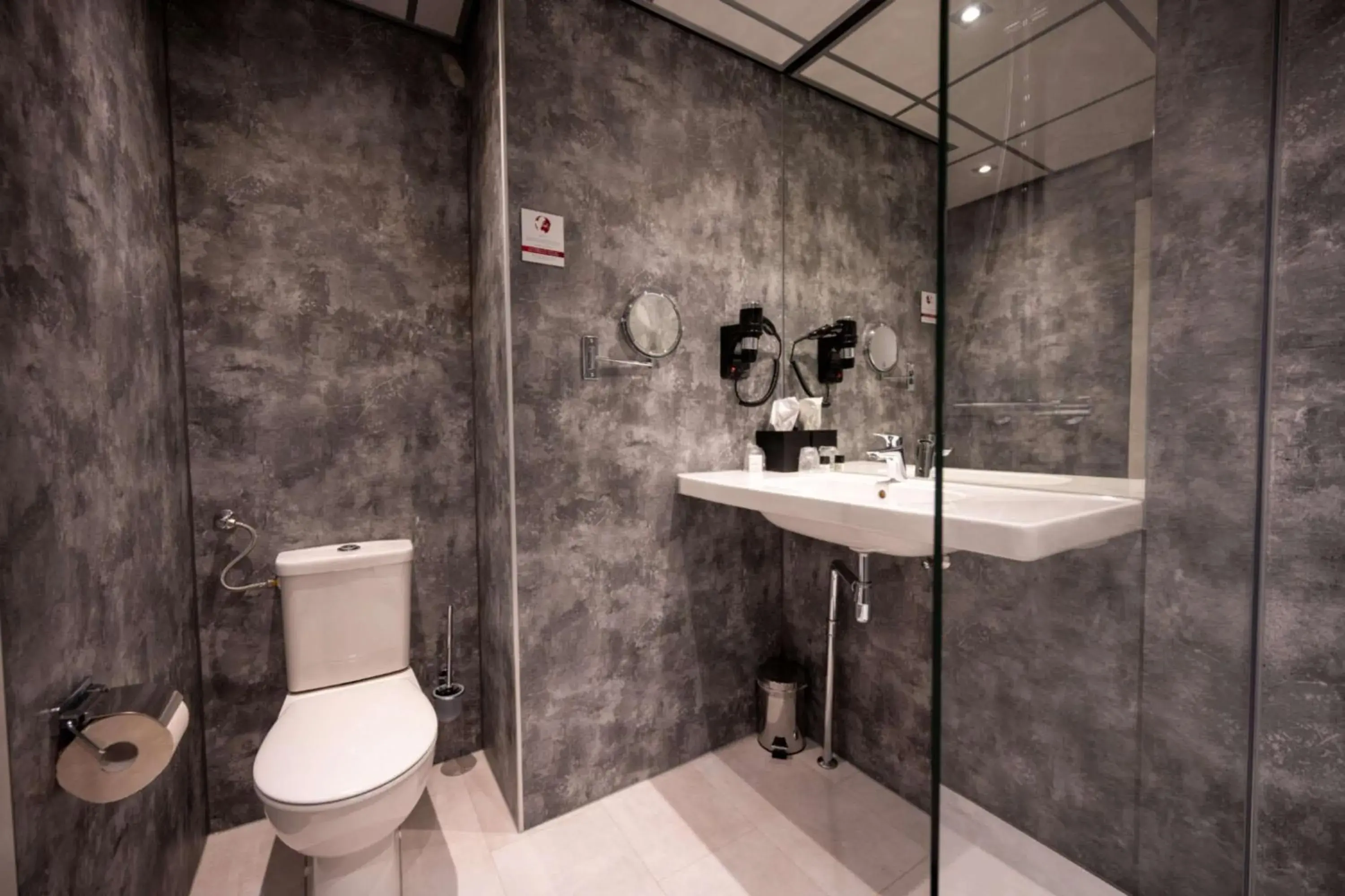 Bedroom in Flonk Hotel Groningen Zuid, BW Signature Collection Bedroom in Flonk Hotel Groningen Zuid, BW Signature Collection