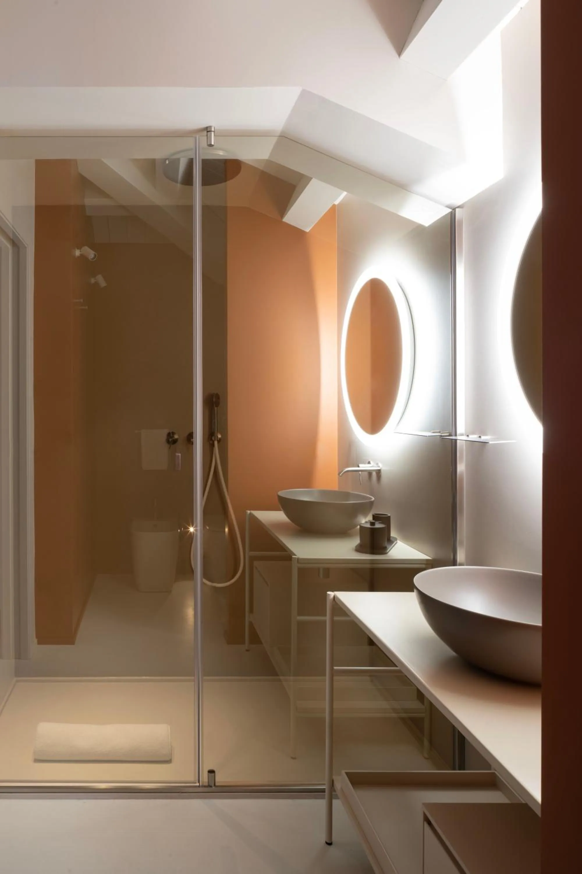 Shower in Interno Marche Design Experience Hotel