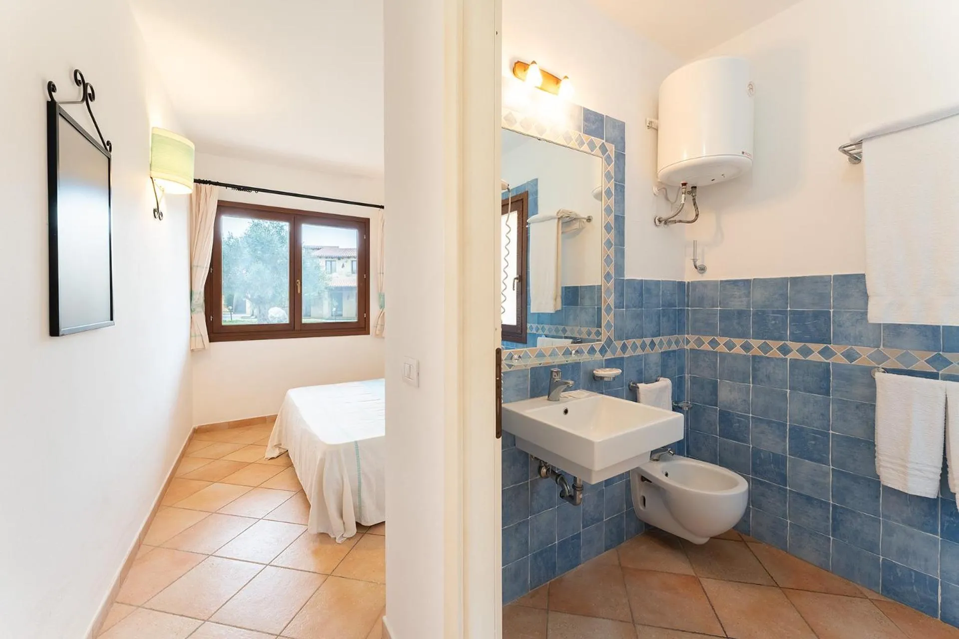 Bathroom in Residence Baia dei Mirti