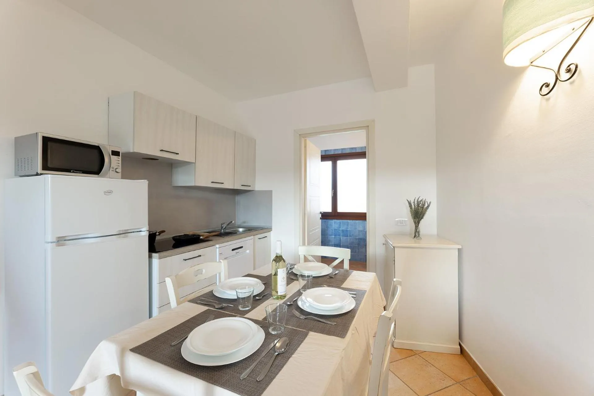 Kitchen or kitchenette in Residence Baia dei Mirti
