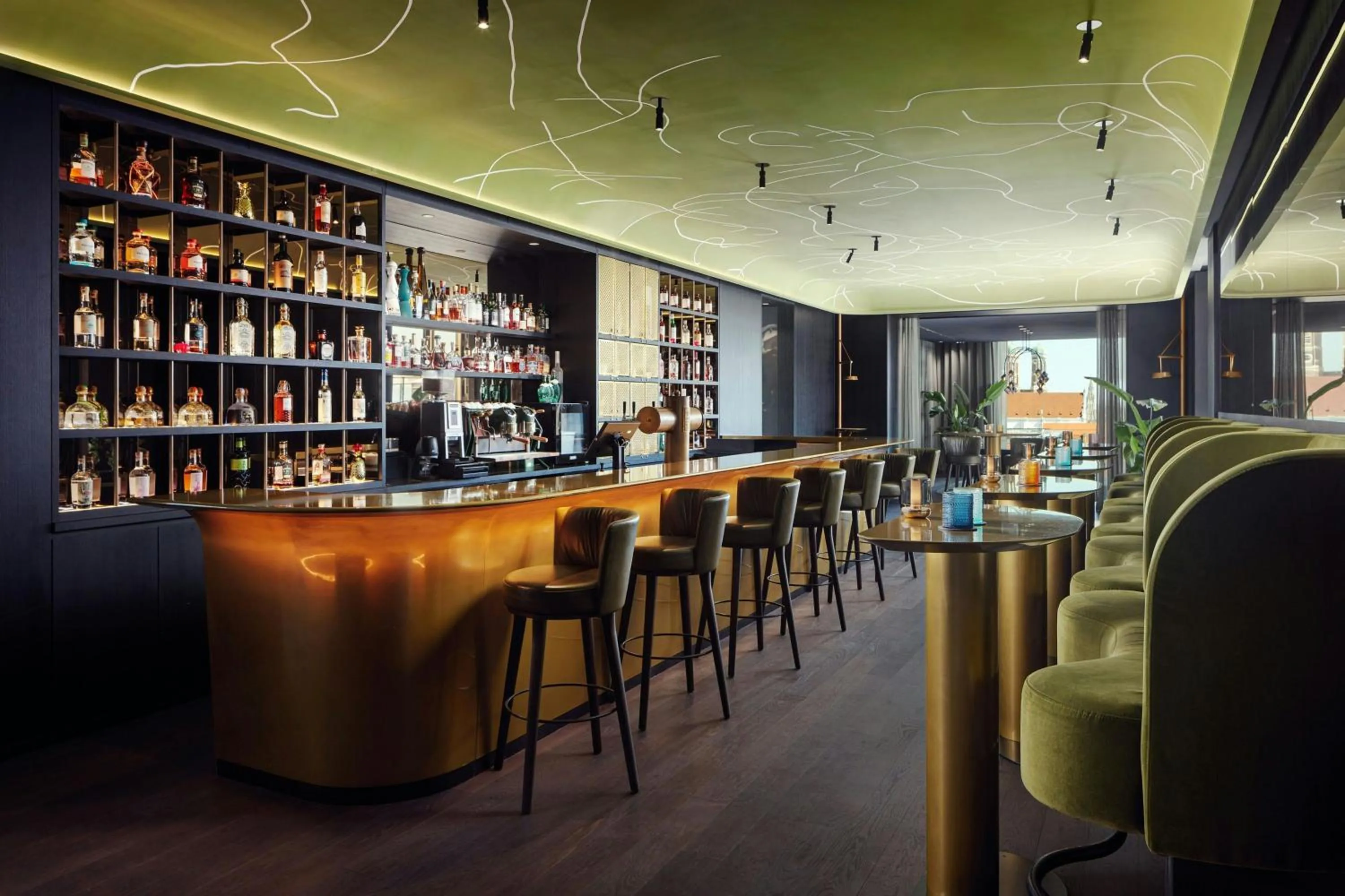 Lounge or bar in Koenigshof, a Luxury Collection Hotel, Munich