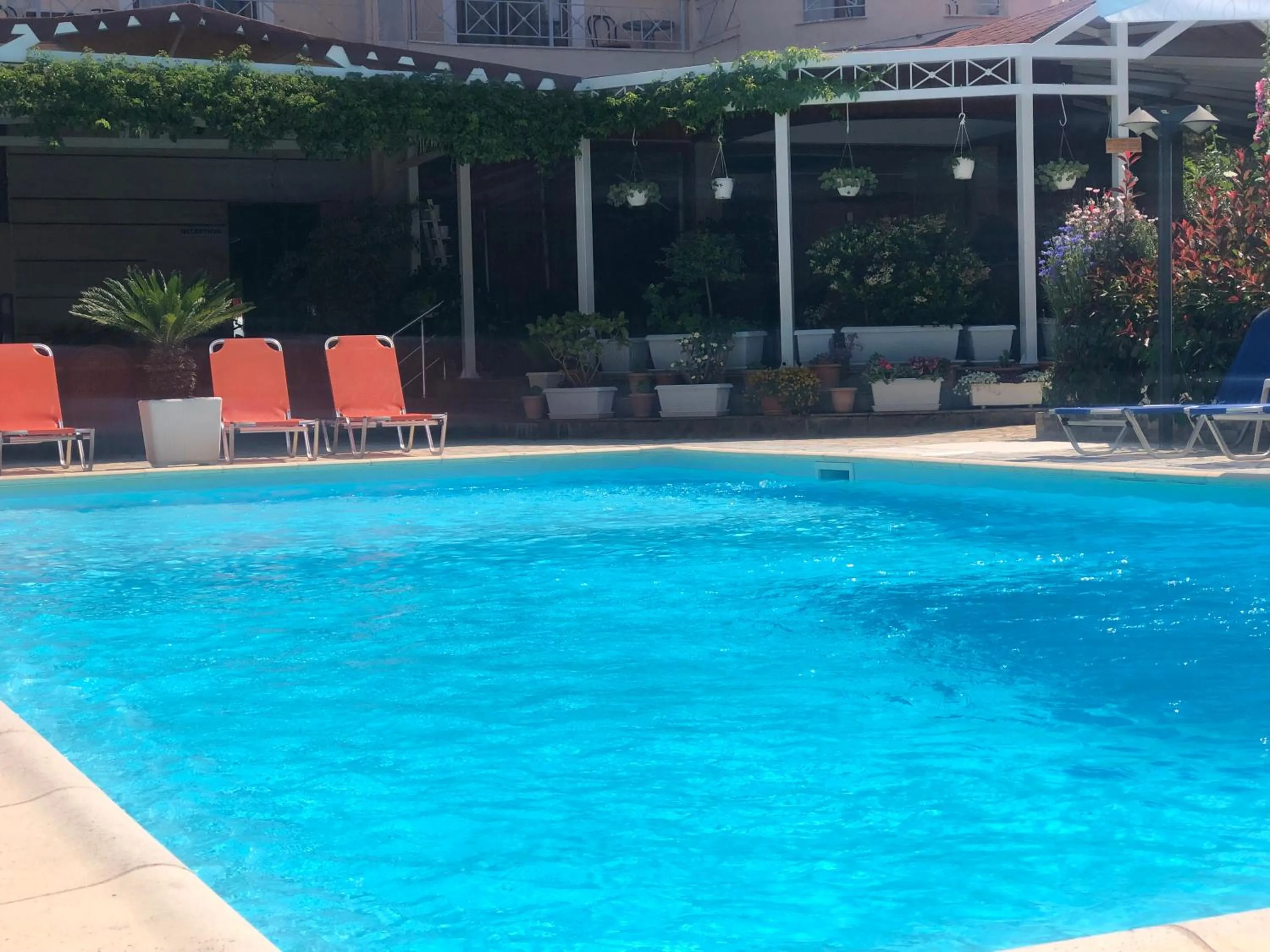 Swimming pool in JB Hotel