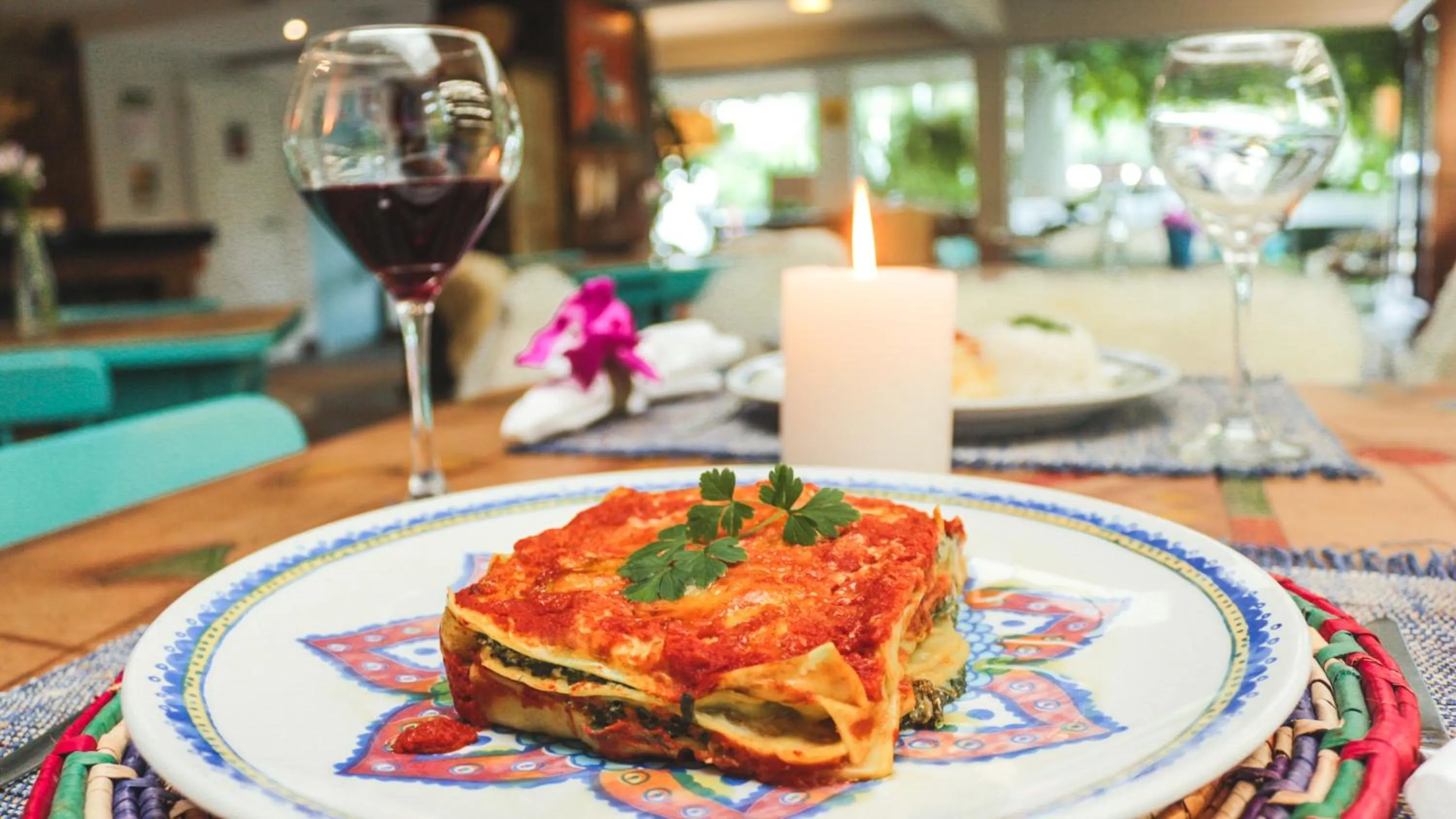 Restaurant/places to eat in Work Hotel Design