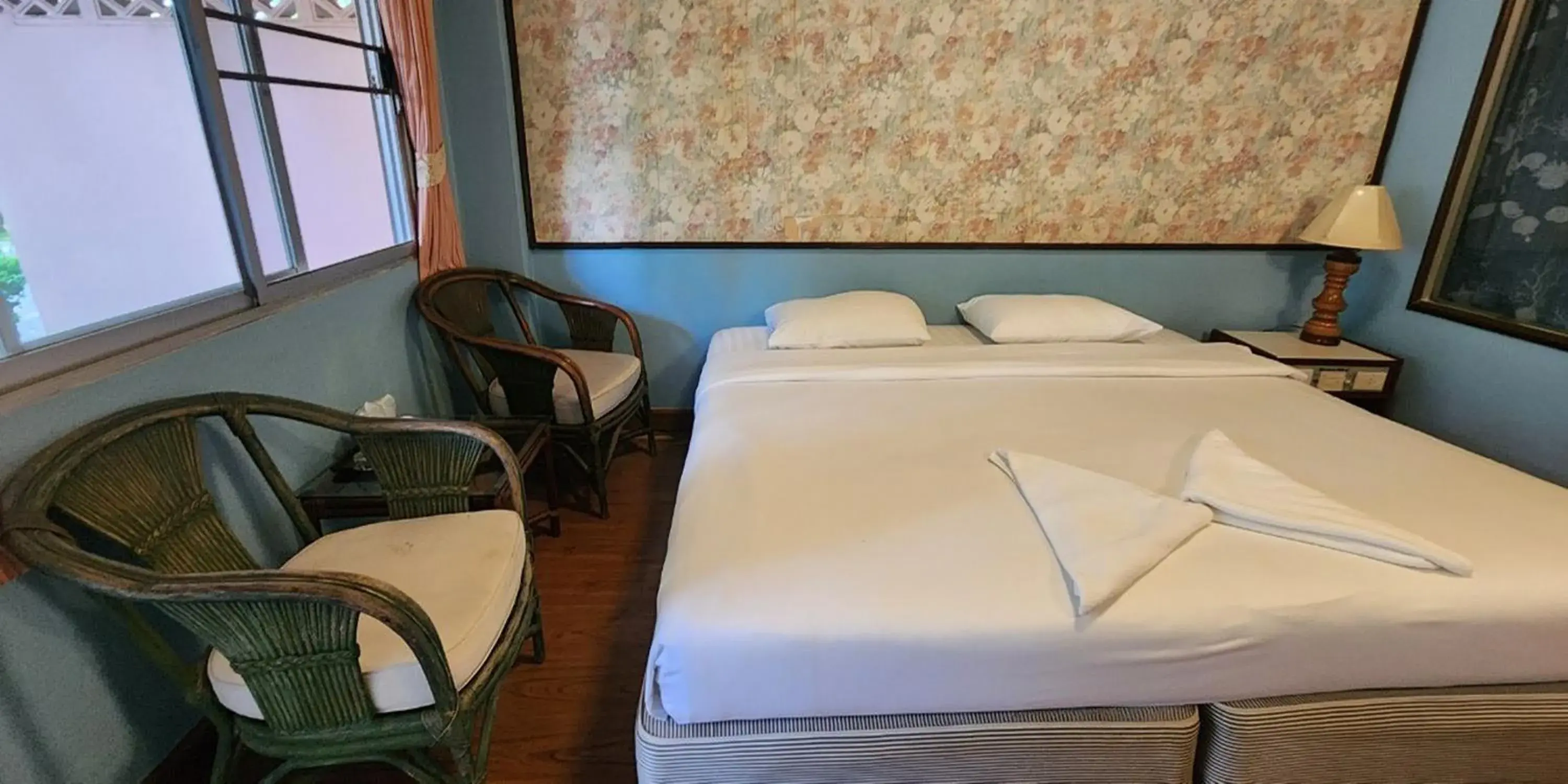 Deluxe King Room in Safari Riviera Resort Deluxe King Room in Safari Riviera Resort