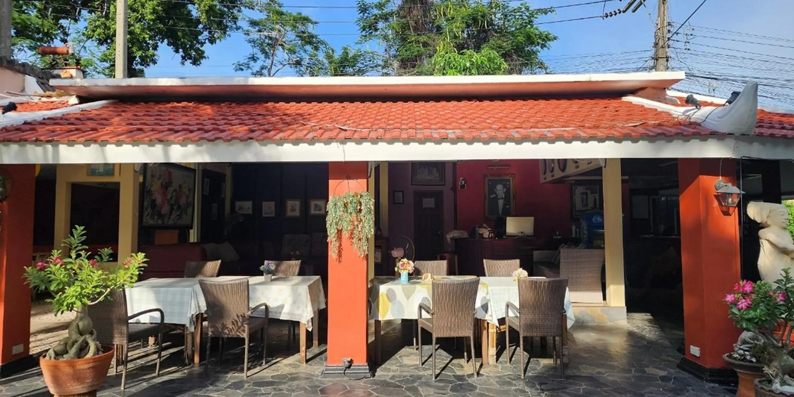 Restaurant/places to eat in Safari Riviera Resort Restaurant/places to eat in Safari Riviera Resort