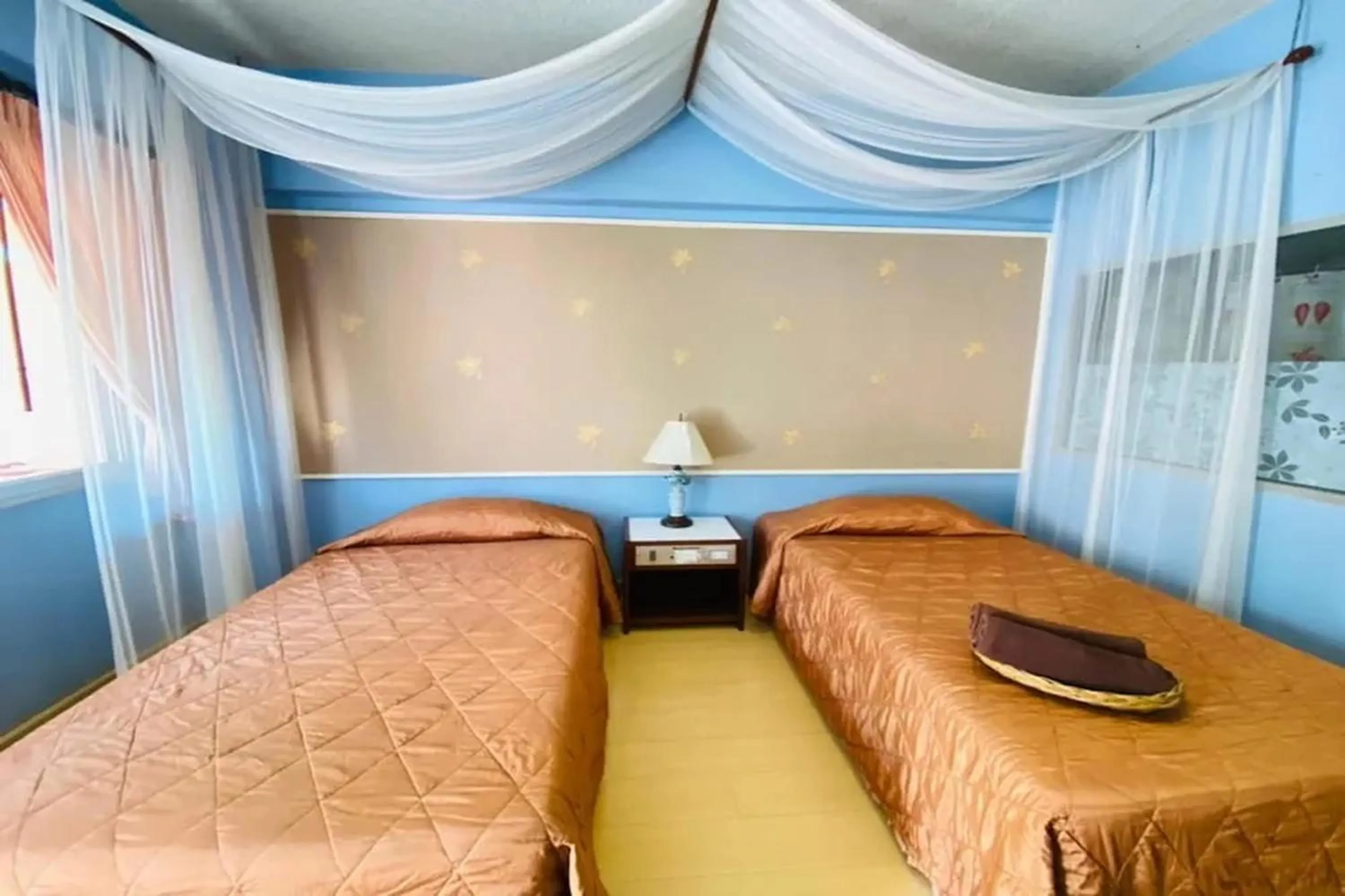 Photo of the whole room, Bed in Safari Riviera Resort