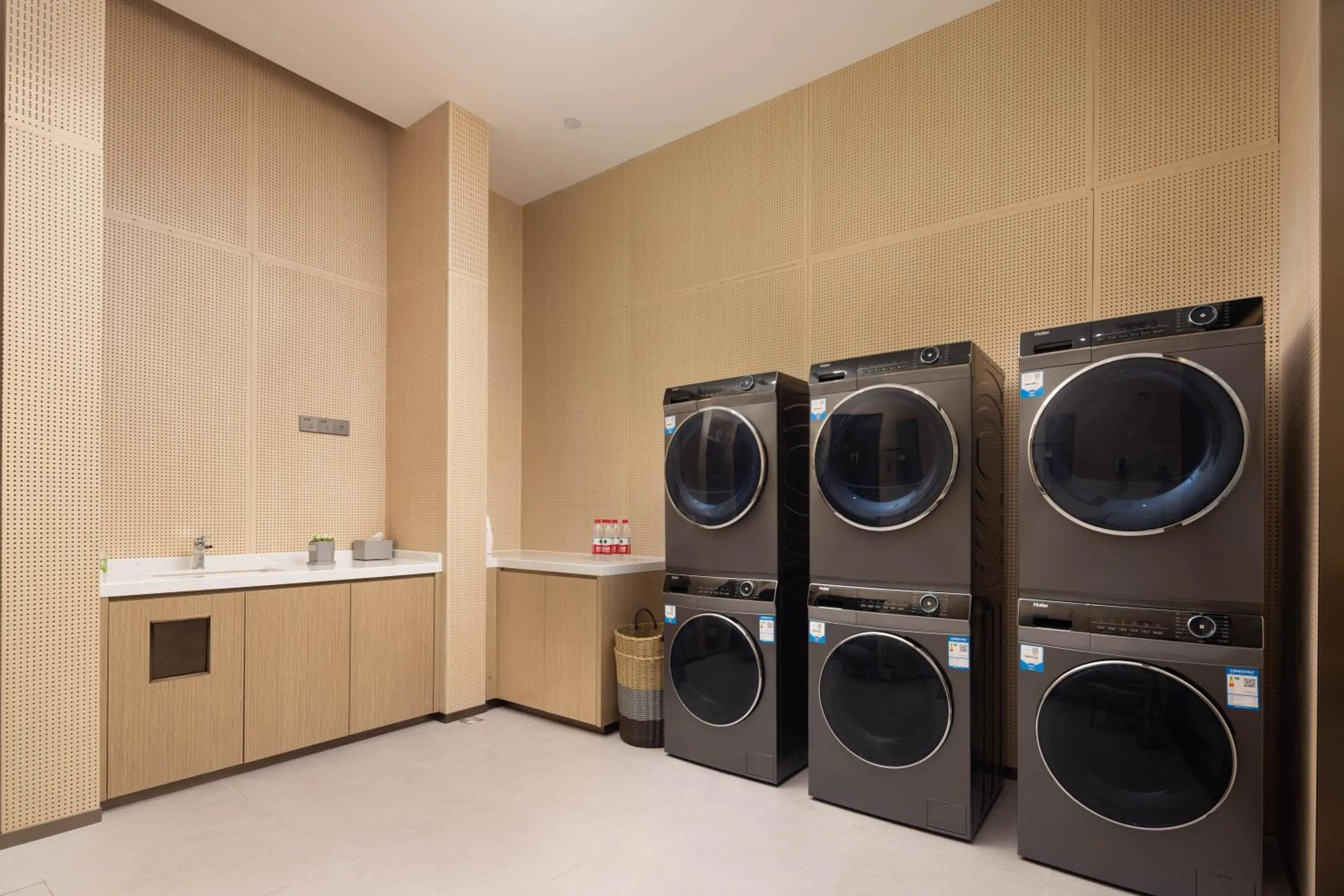 Home2 Suite by Hilton Chongqing South Bank