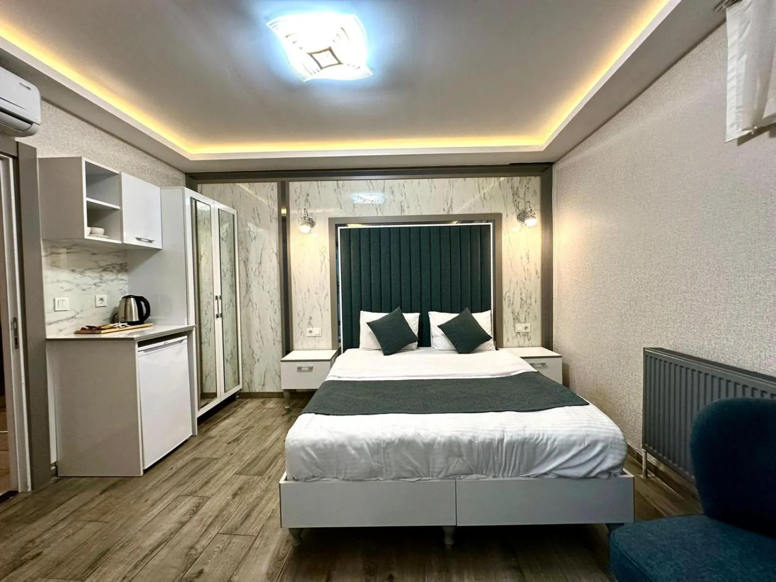Bed in gazelle suites