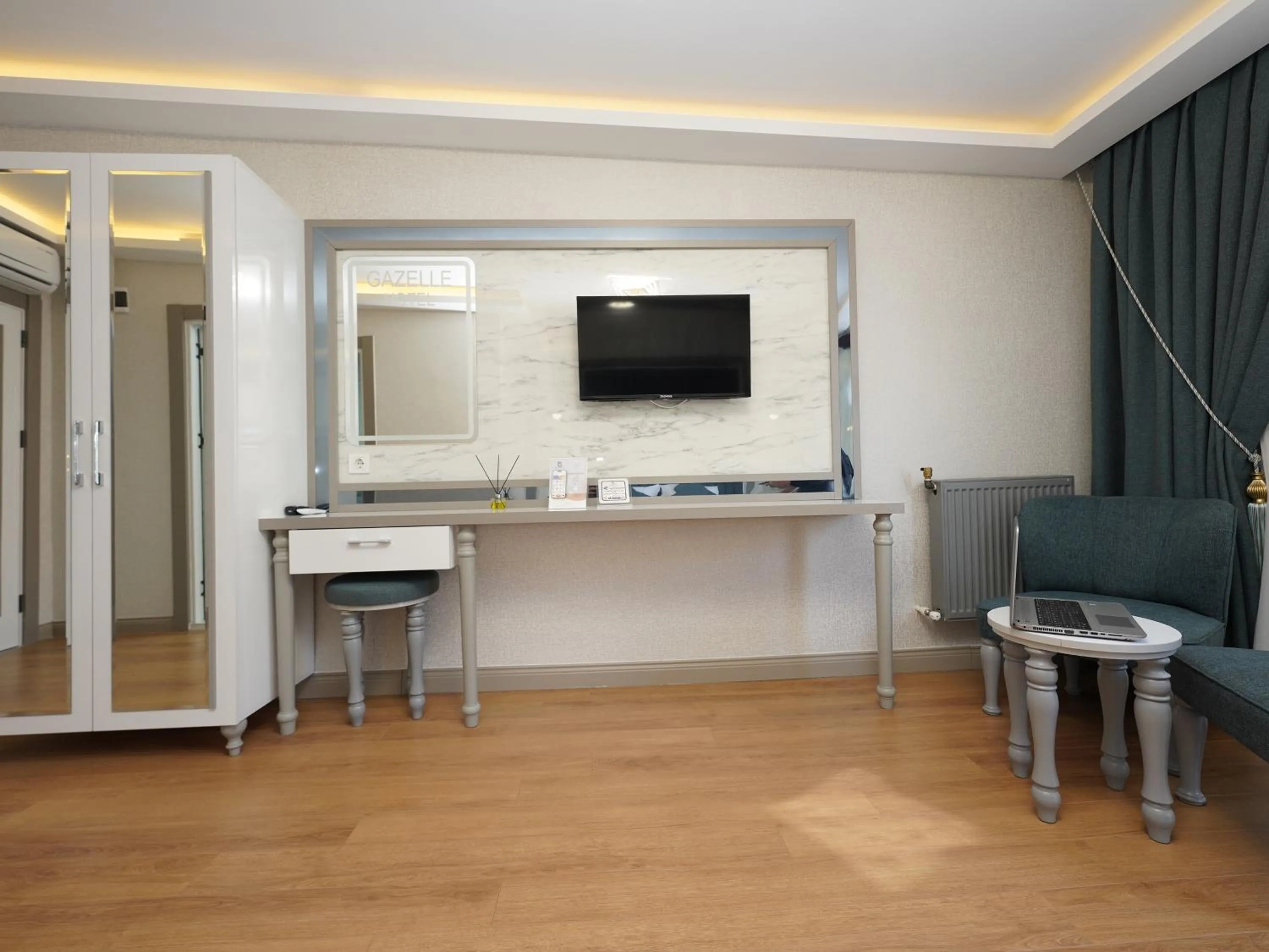 TV and multimedia in gazelle suites