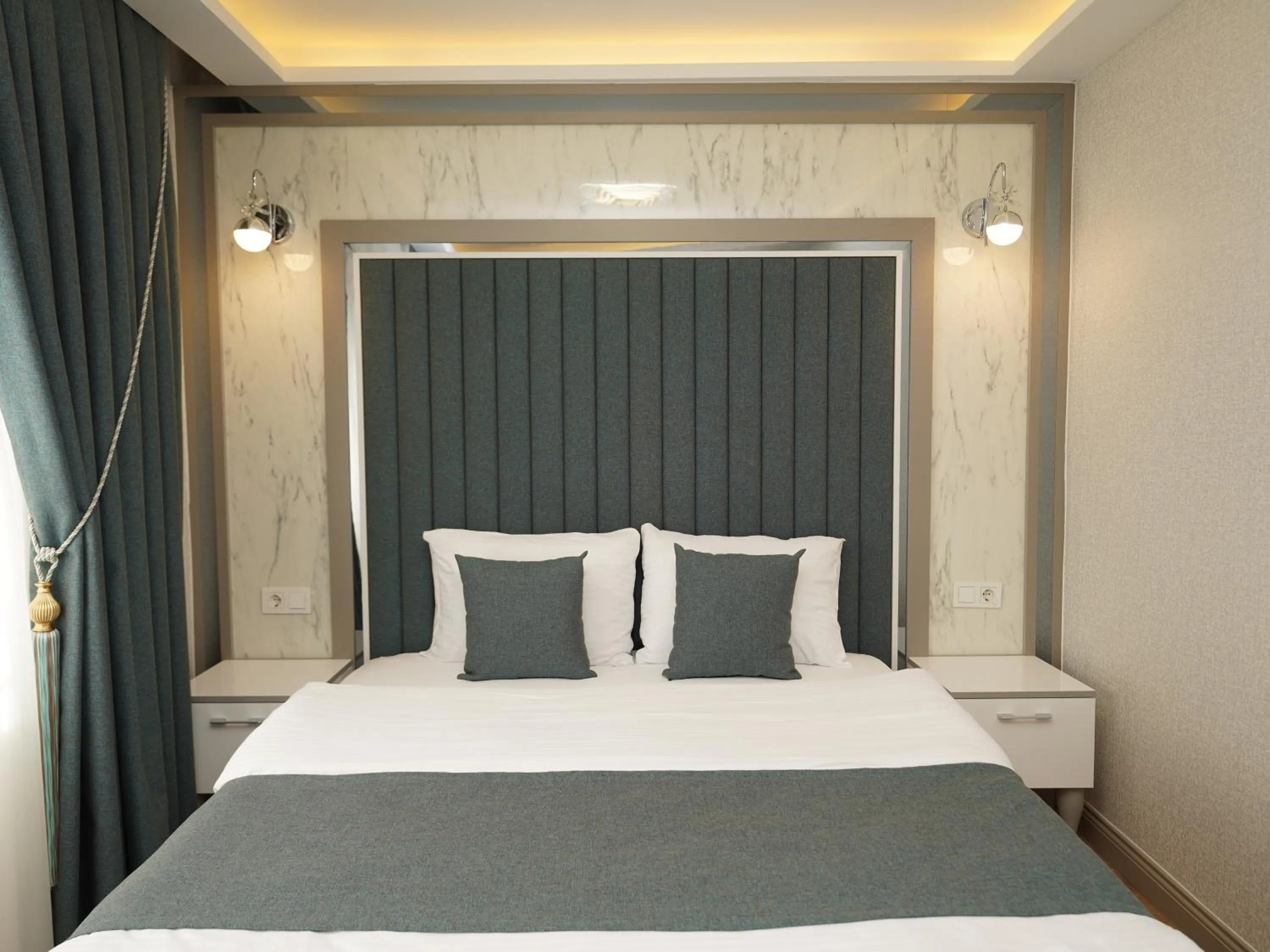 Bed in gazelle suites