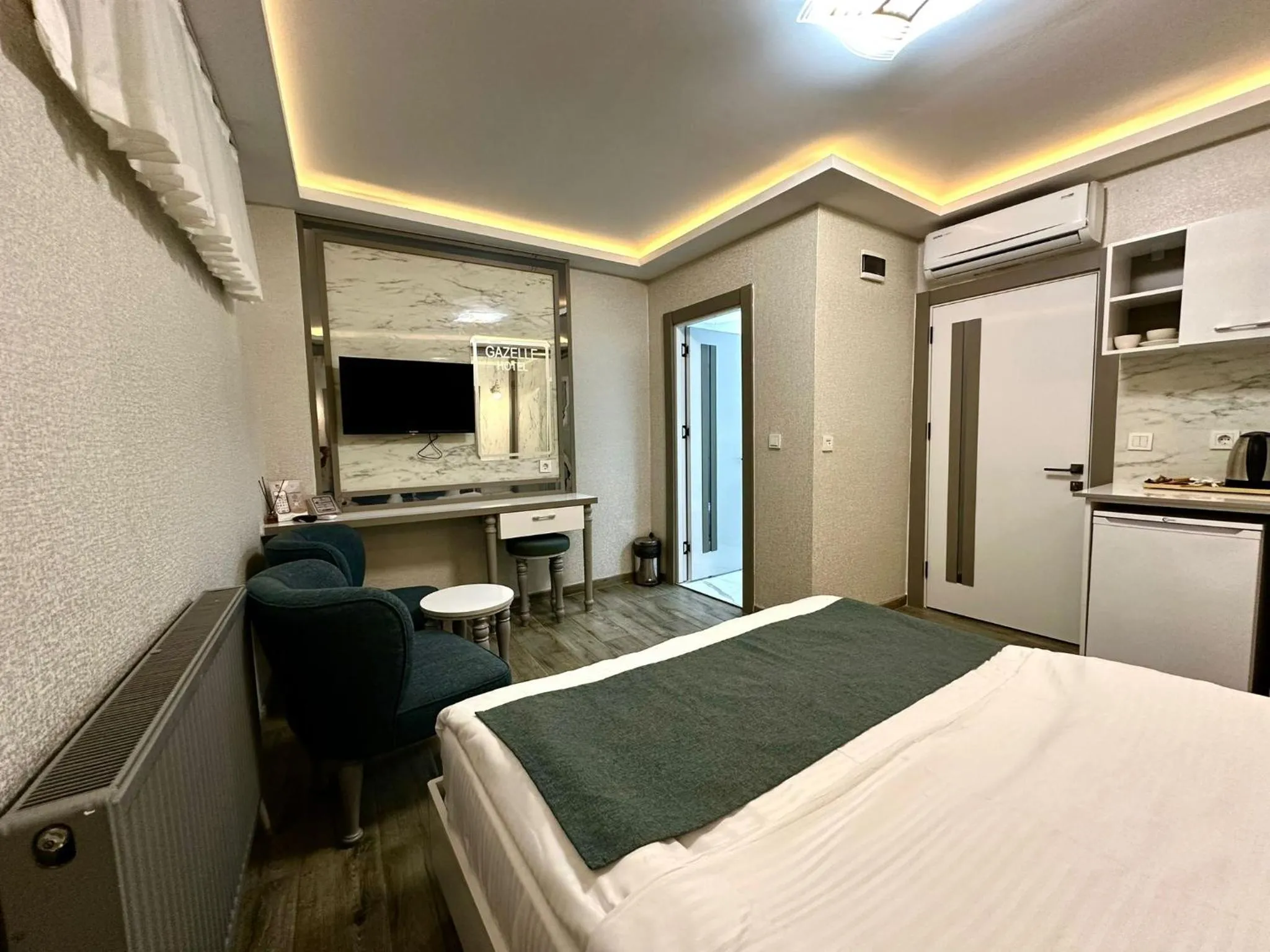 Bed in gazelle suites