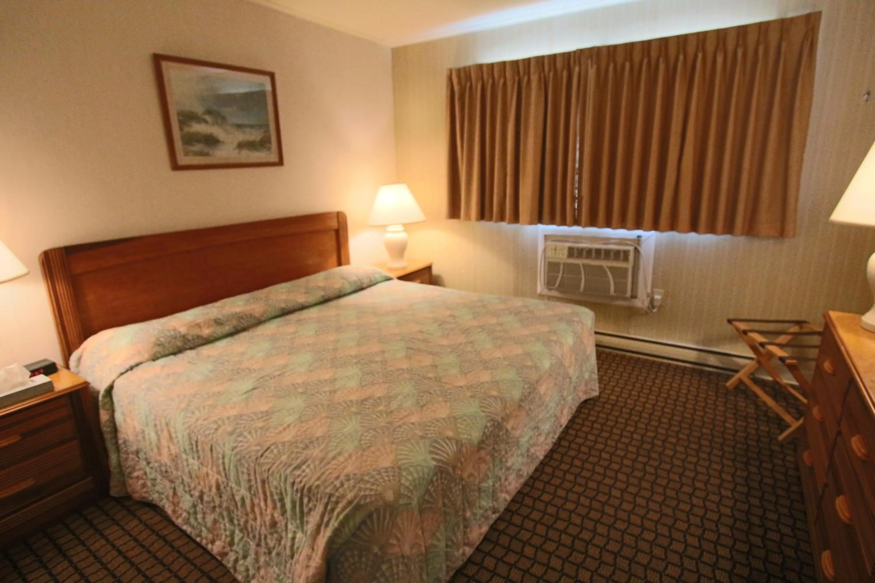 Bedroom, Bed in Colton Court Motor Inn