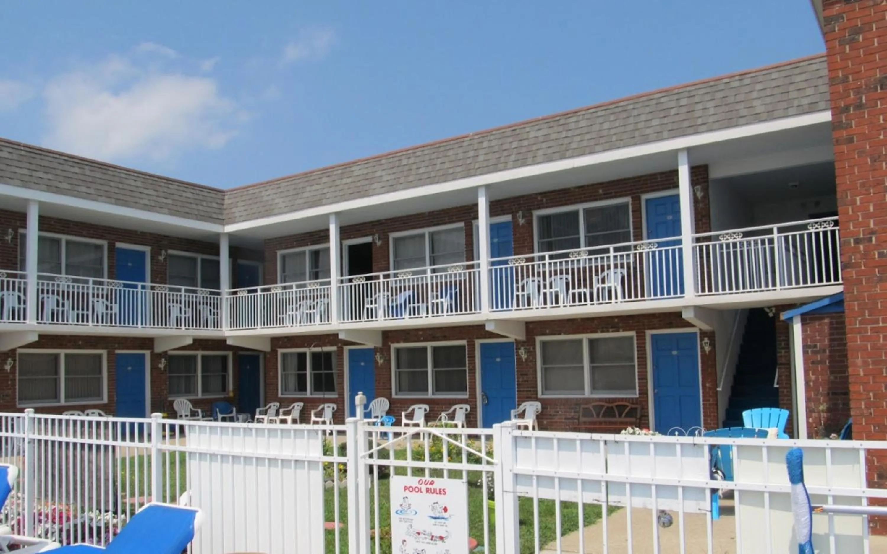 Property building in Colton Court Motor Inn
