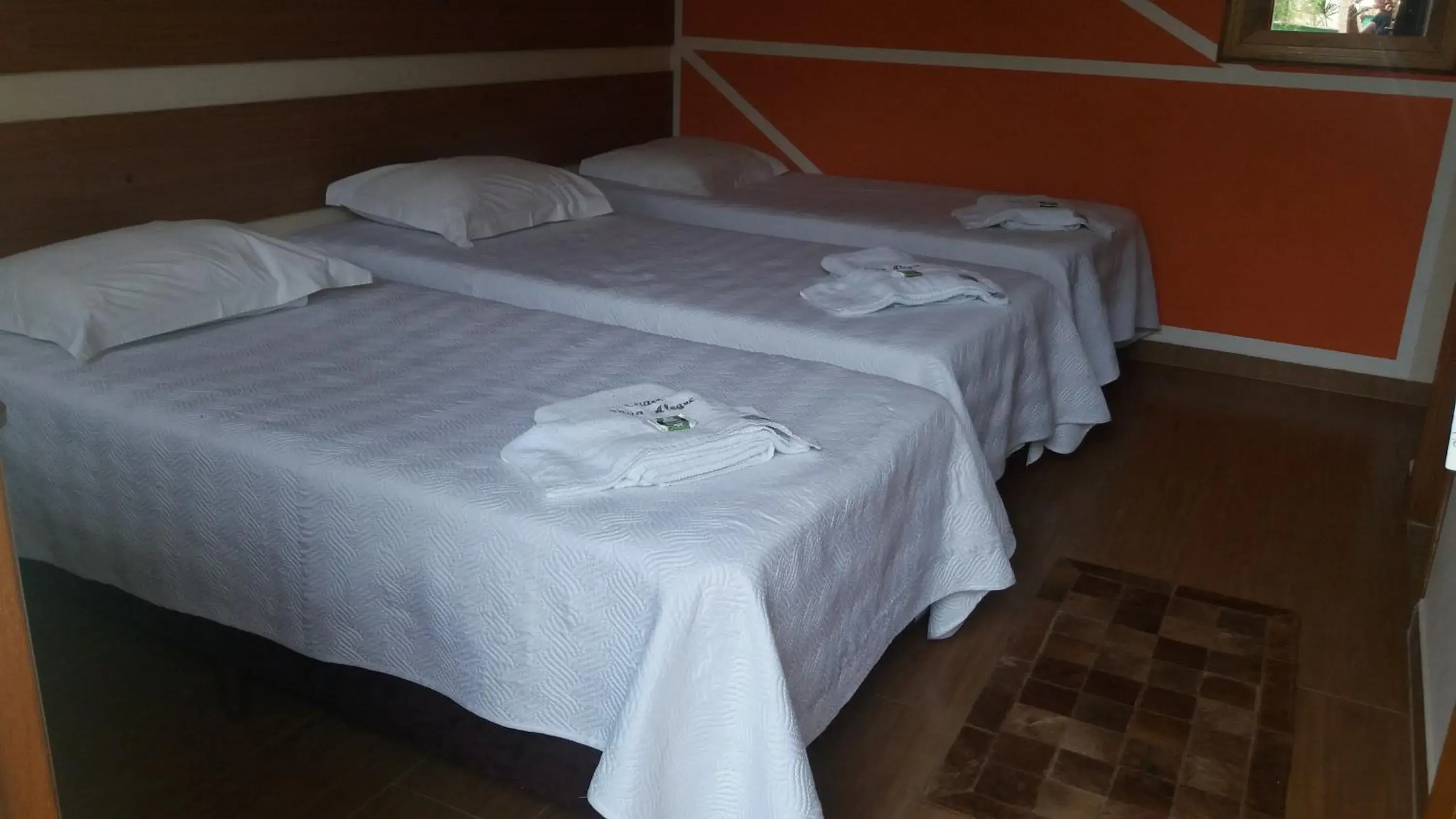 Triple Room with Garden View in Pousada Vista Alegre Triple Room with Garden View in Pousada Vista Alegre
