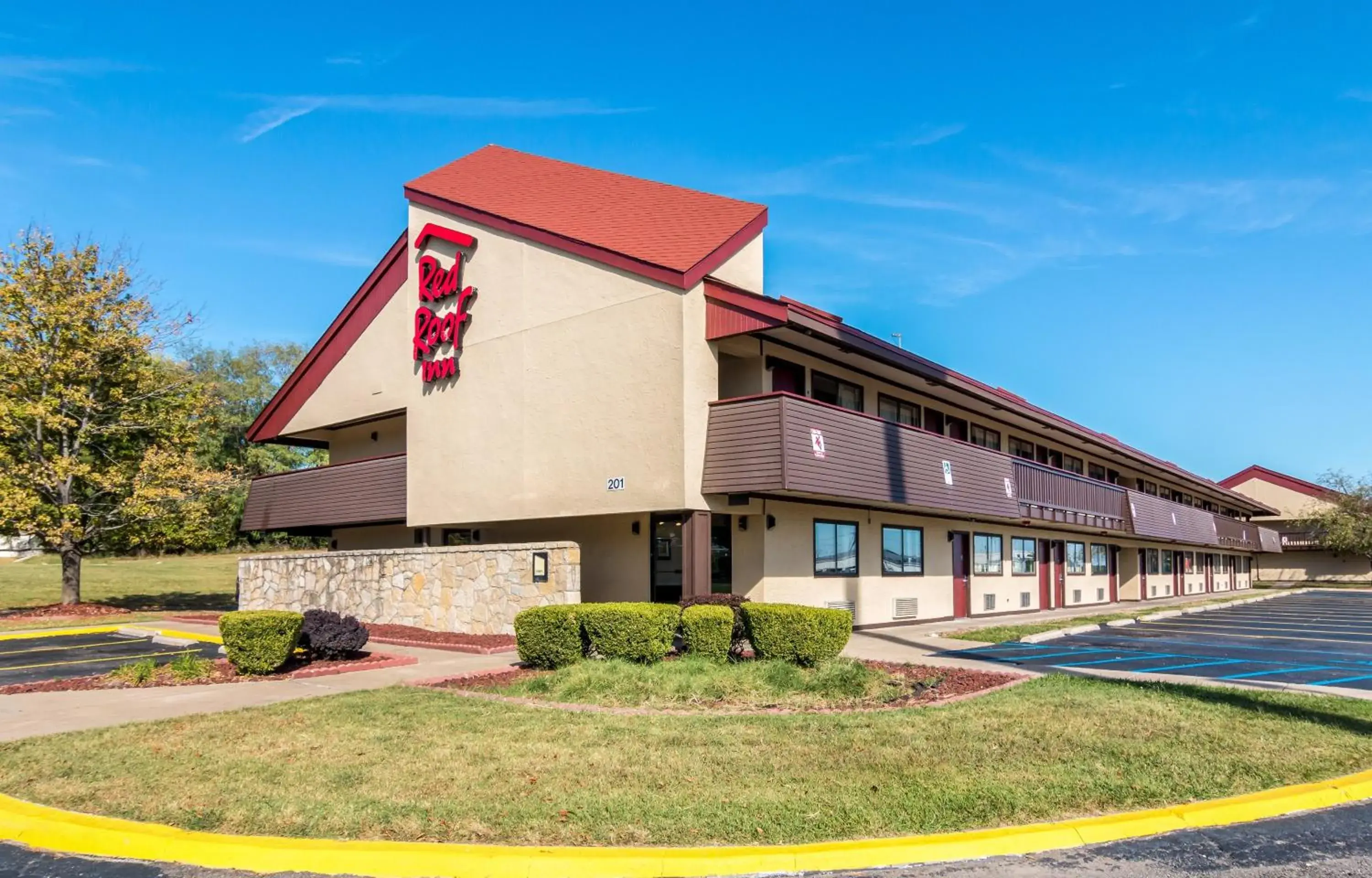 Property Building in Red Roof Inn Columbia, MO