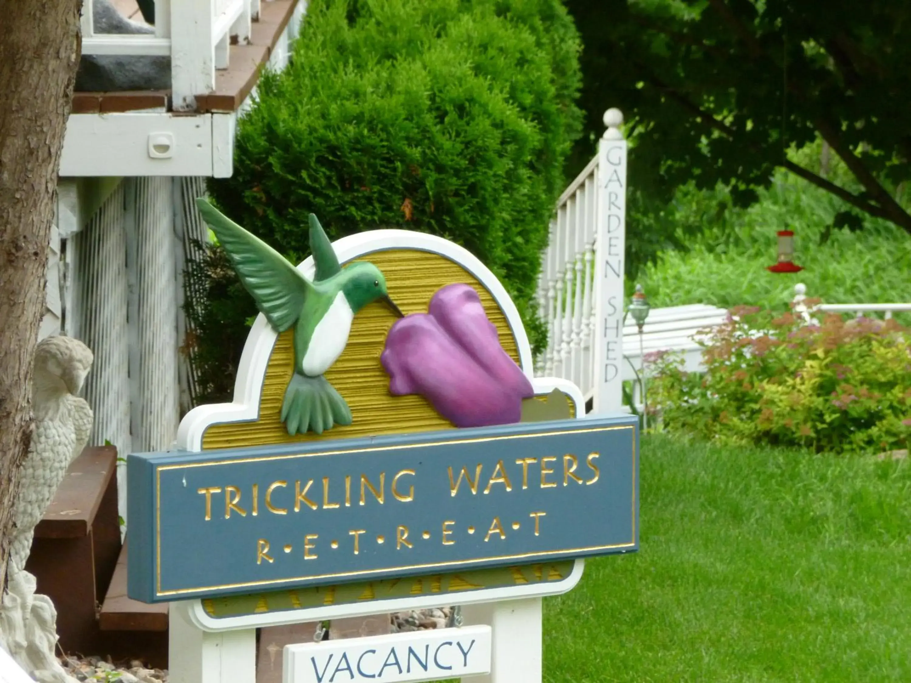 Facade/entrance in Trickling Waters Retreat