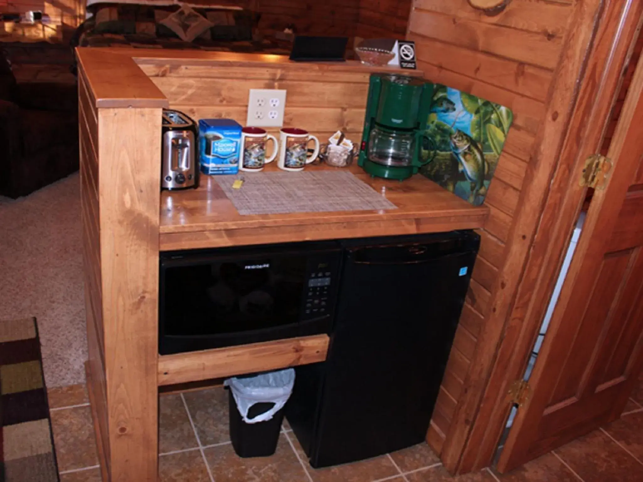 Coffee/tea facilities in Trickling Waters Retreat