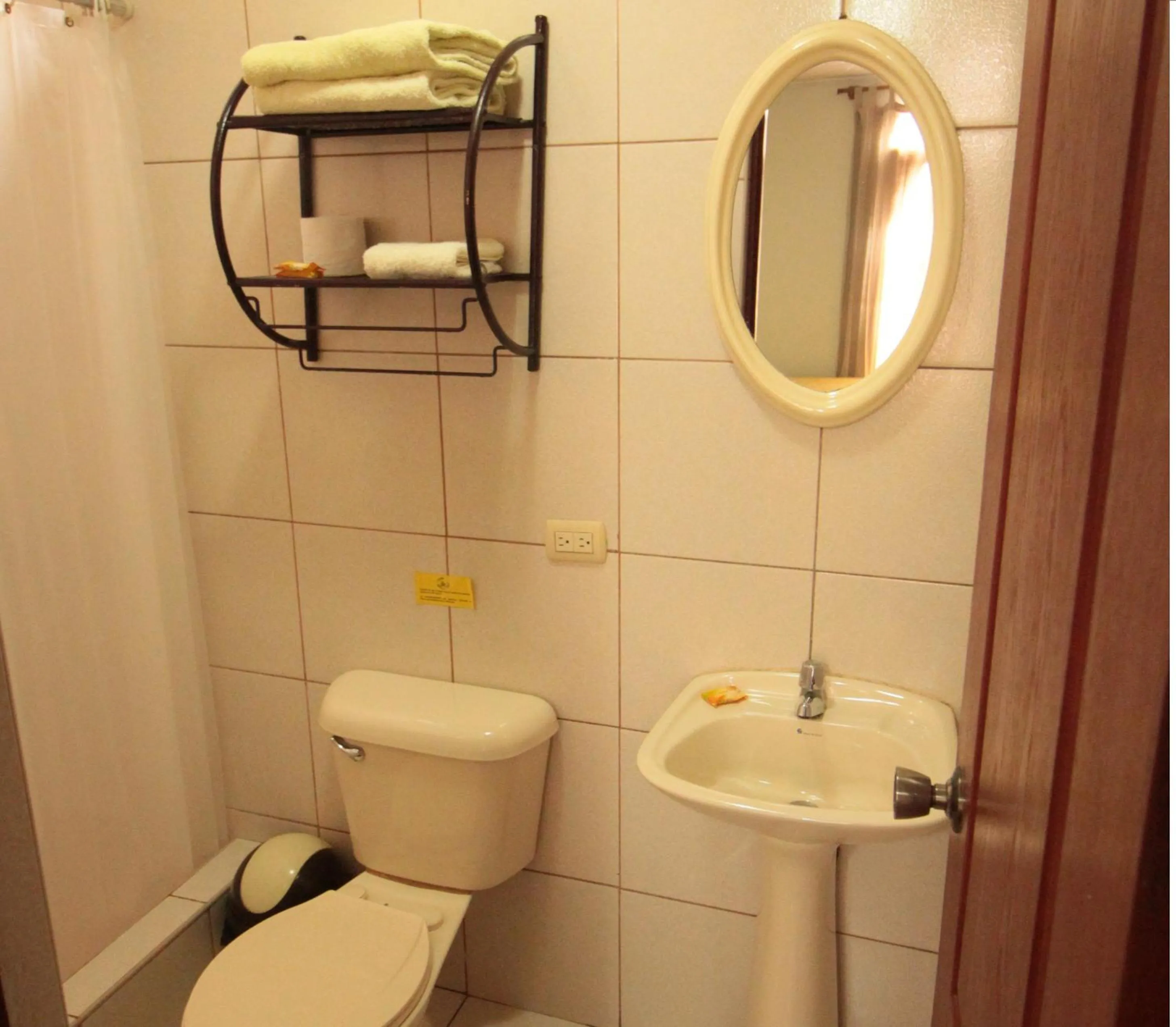 Bathroom in Pretty House Hotel