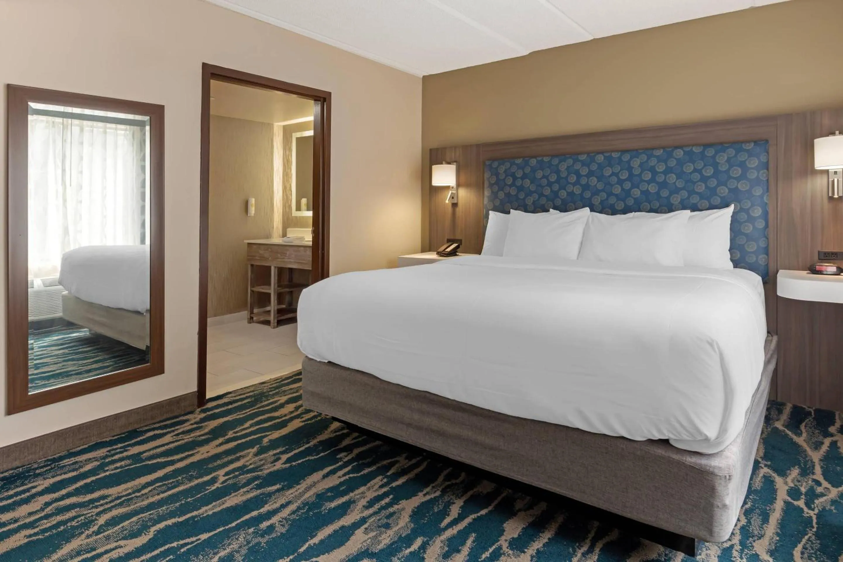 Bedroom, Bed in Comfort Inn & Suites Greenville Near East Carolina University