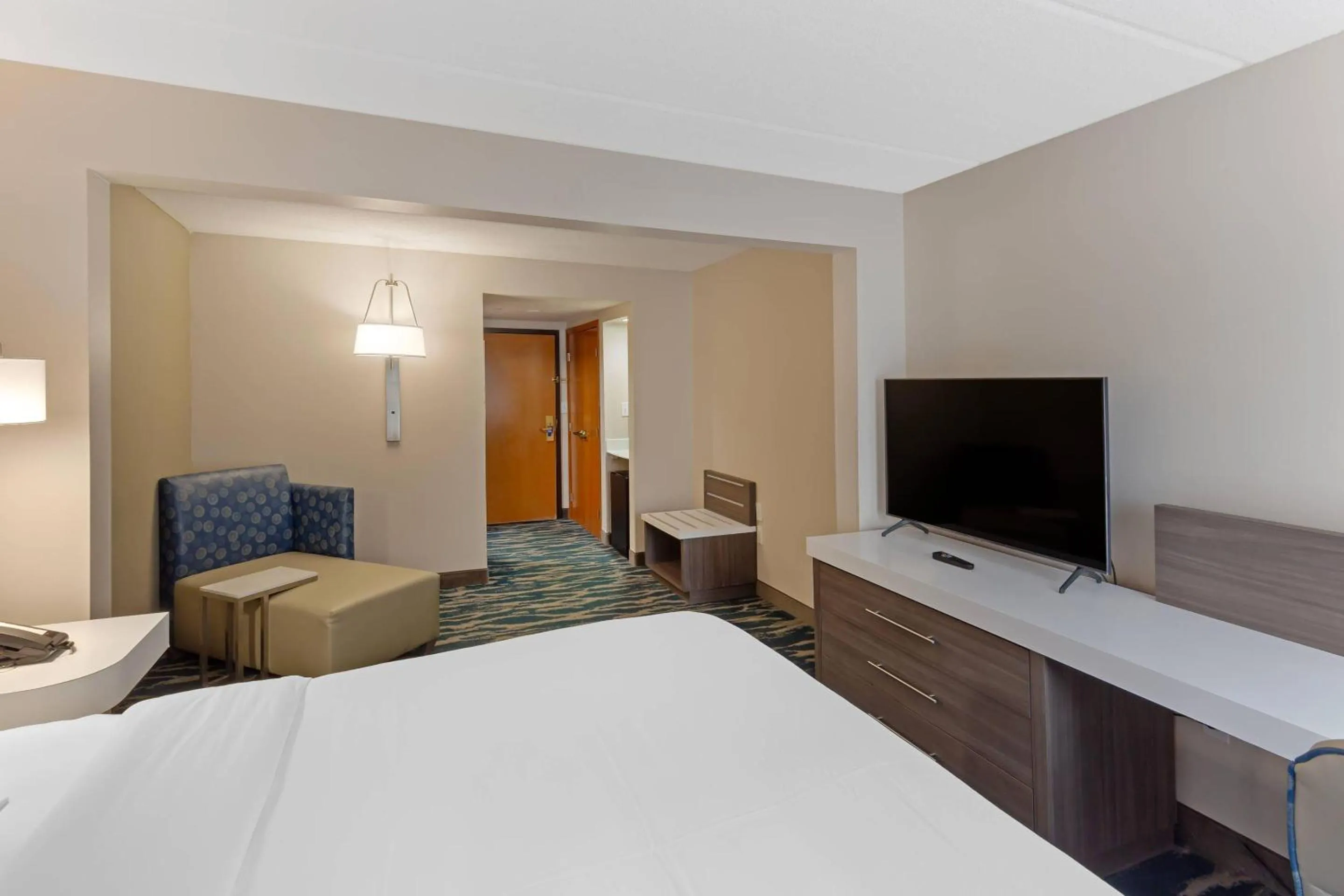 Bedroom, Bed in Comfort Inn & Suites Greenville Near East Carolina University