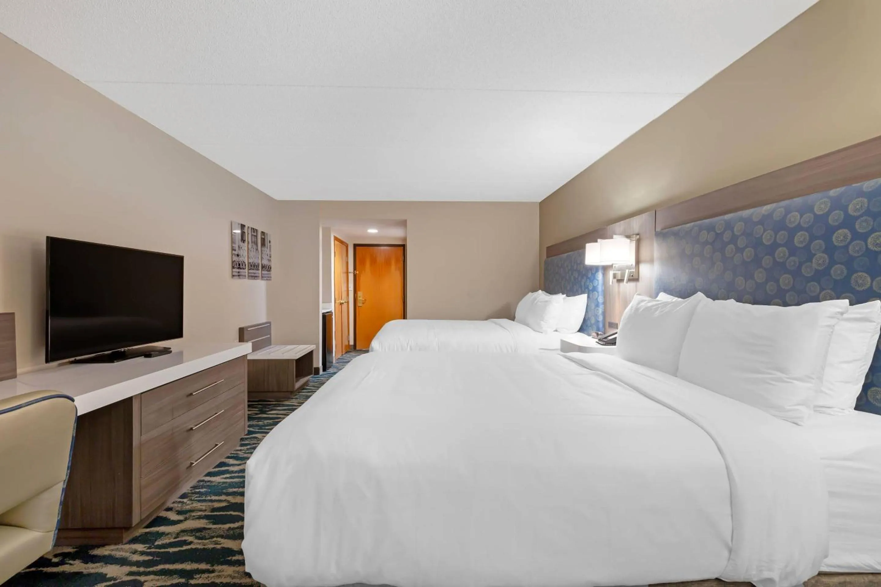 Bedroom, Bed in Comfort Inn & Suites Greenville Near East Carolina University