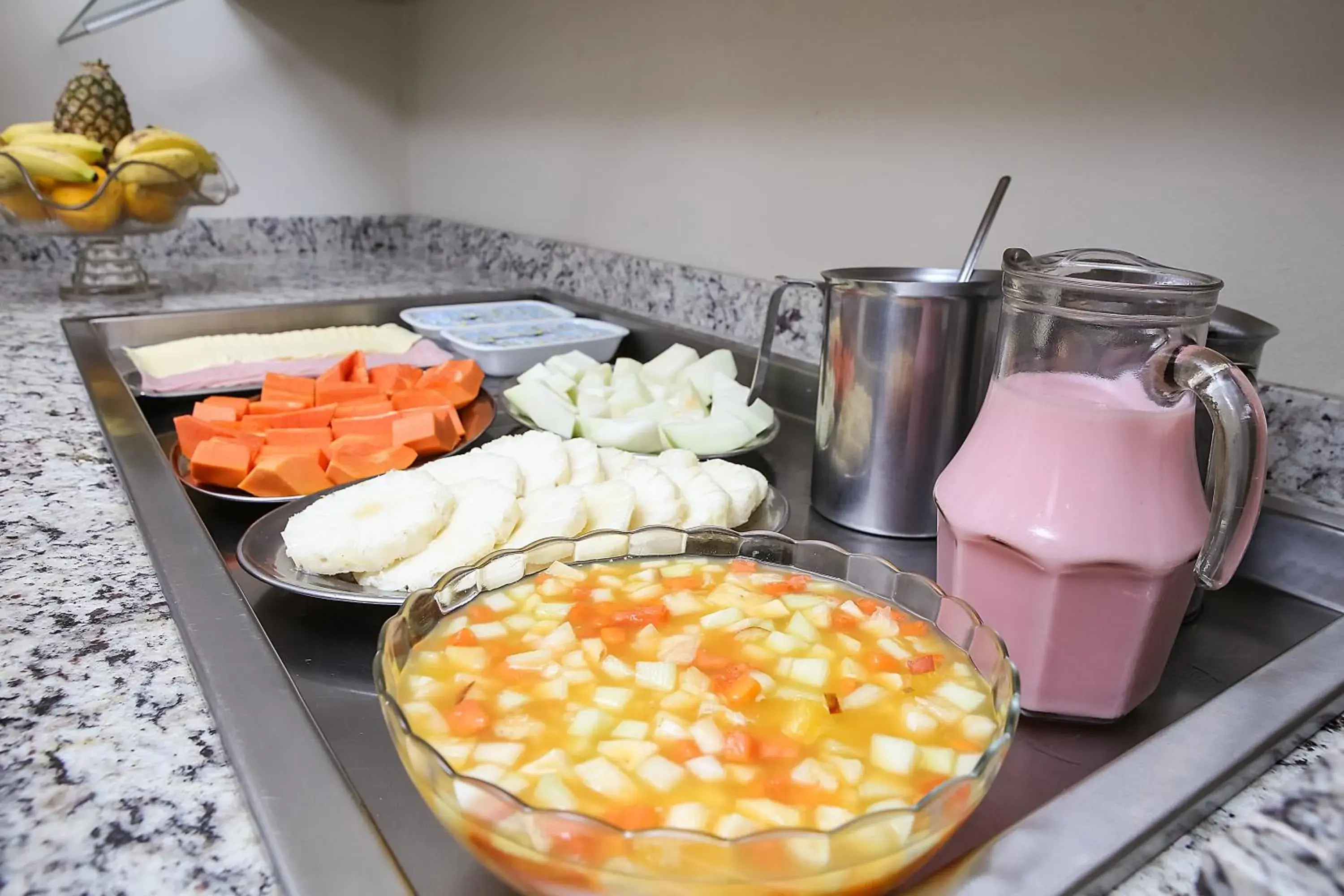 Buffet breakfast in Hotel Express Savoy - Centro Histórico Buffet breakfast in Hotel Express Savoy - Centro Histórico