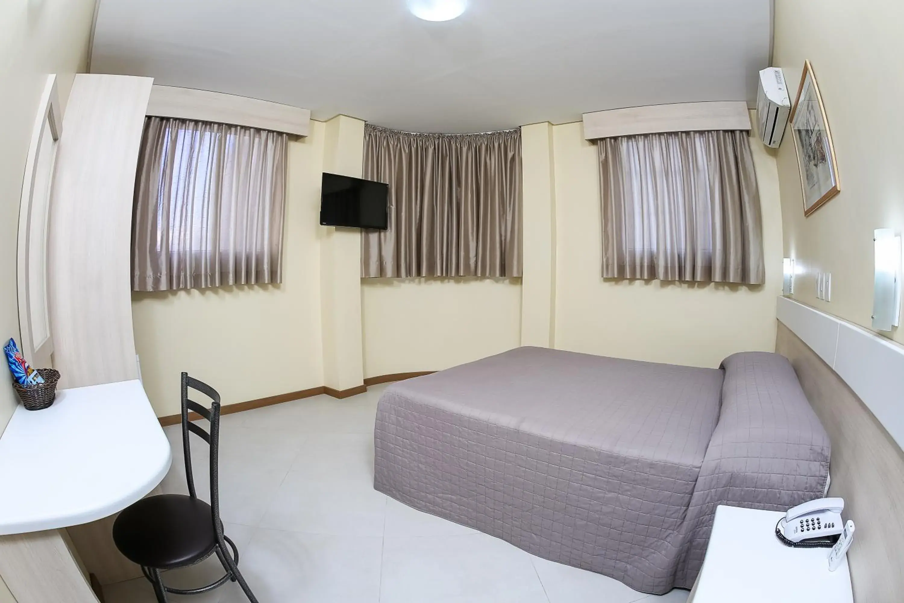 Bedroom, Bed in Hotel Express Savoy - Centro Histórico Bedroom, Bed in Hotel Express Savoy - Centro Histórico